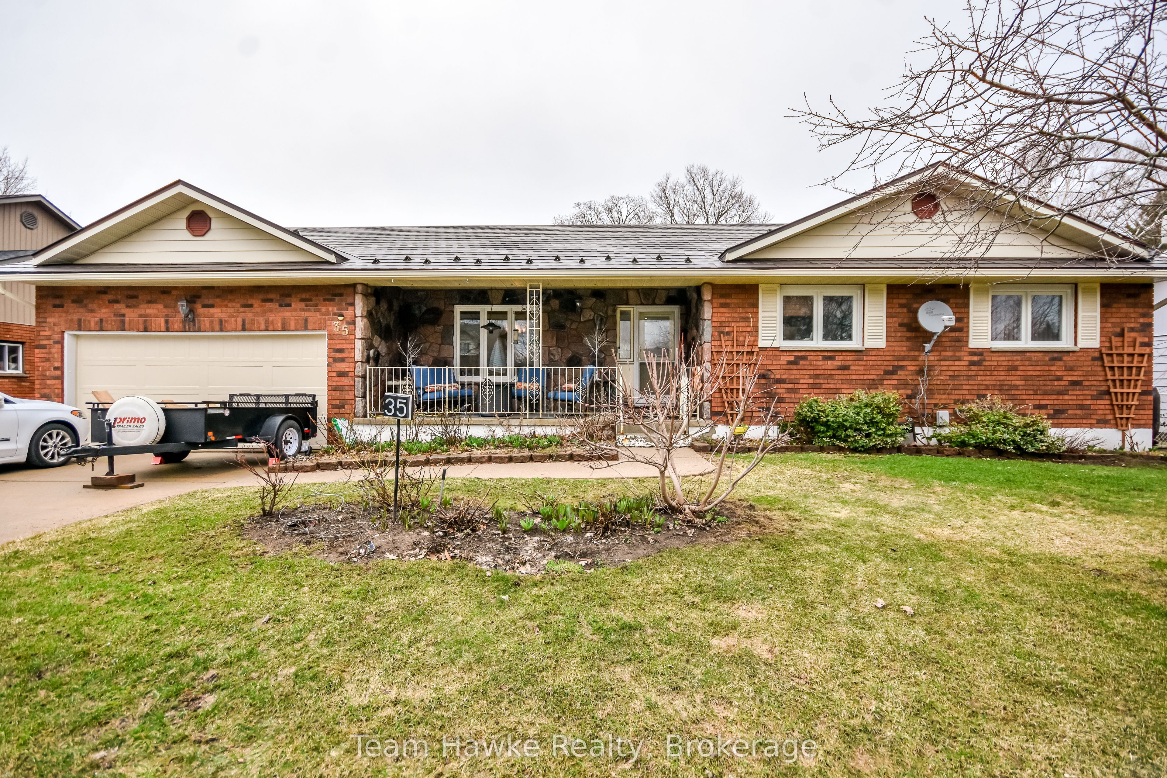 35 Brule Street Property Photo 3