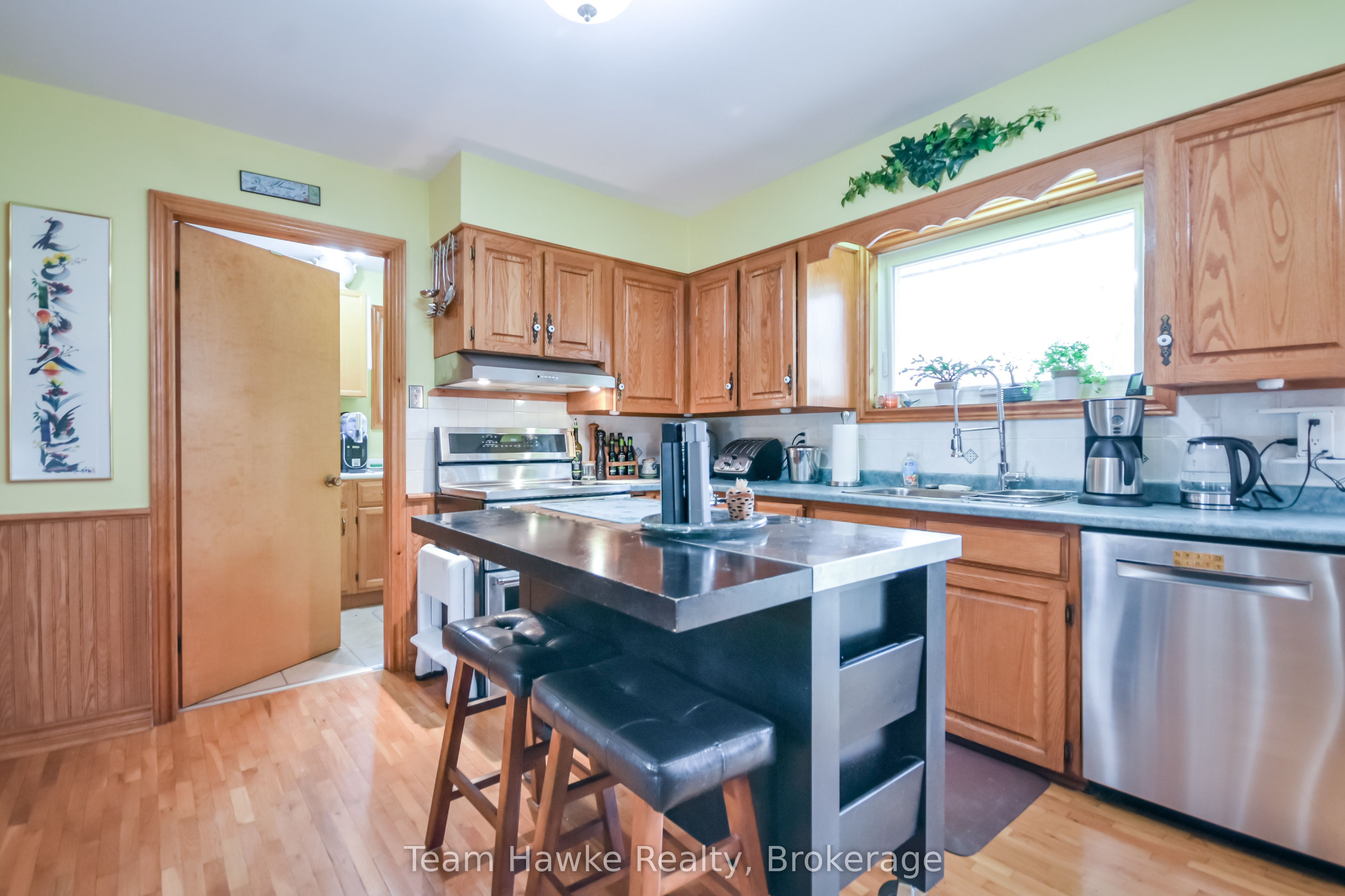 35 Brule Street Property Photo 8