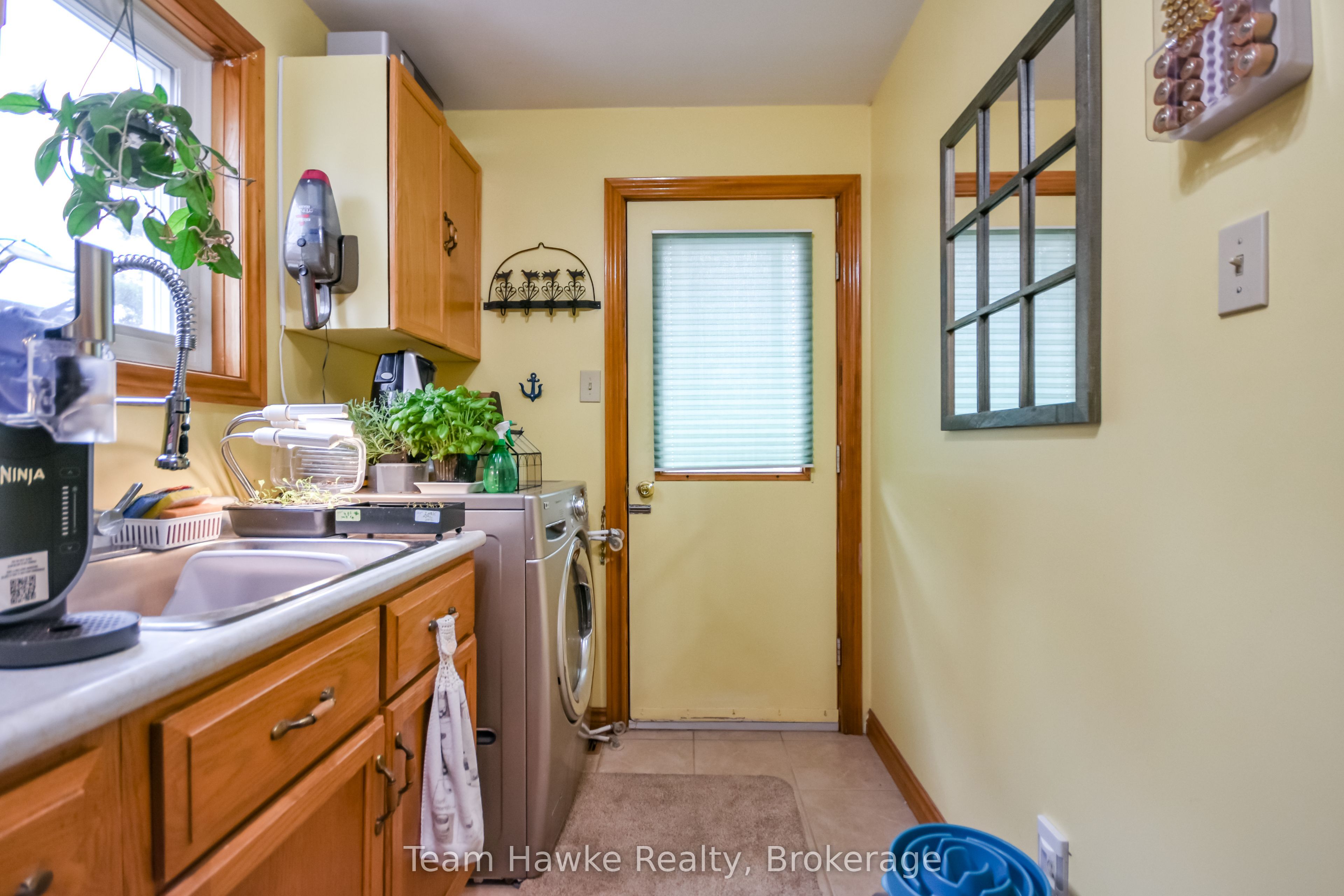 35 Brule Street Property Photo 16