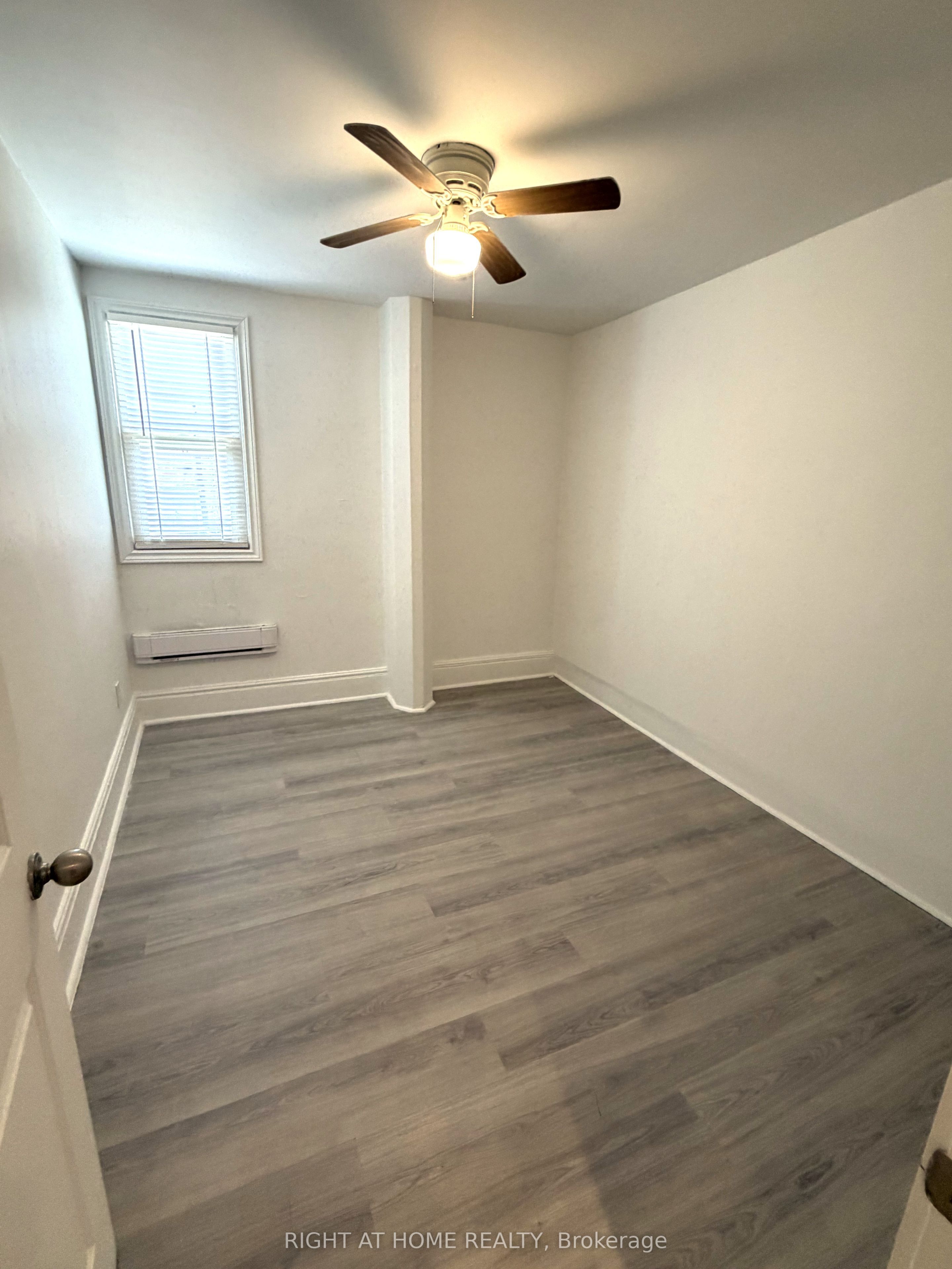 62 Dunlop Street W Property Photo 13