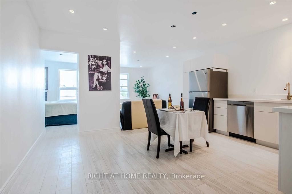 62 Dunlop Street W Property Photo 18