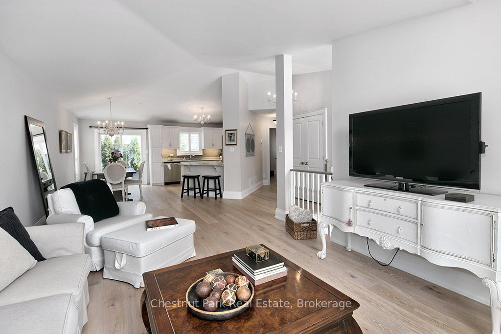 40 Barker Boulevard Property Photo 3