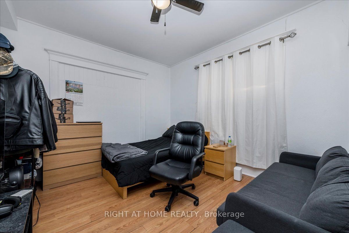 29 Peel Street Property Photo 12