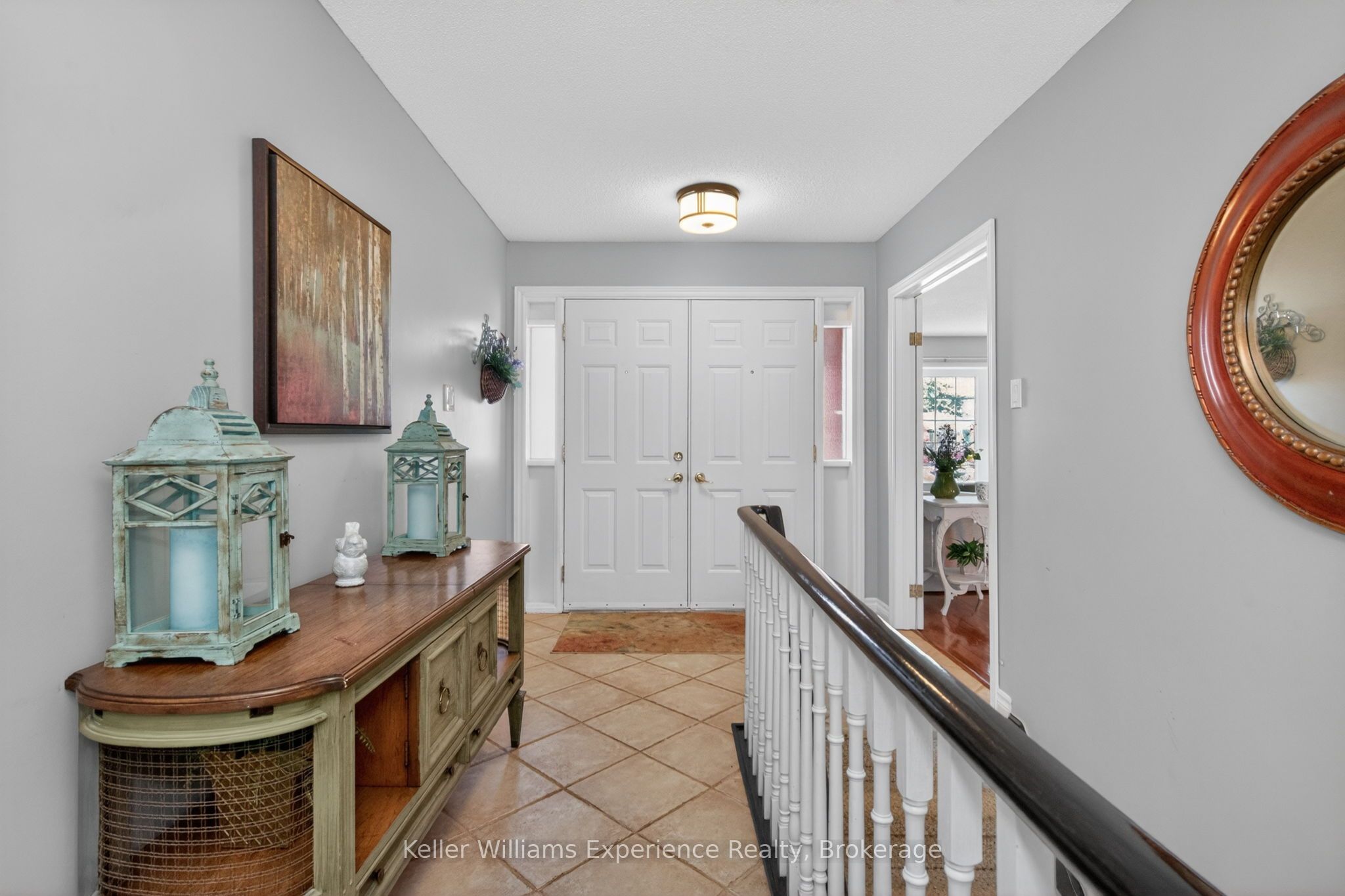 933 Playfair Road Property Photo 5