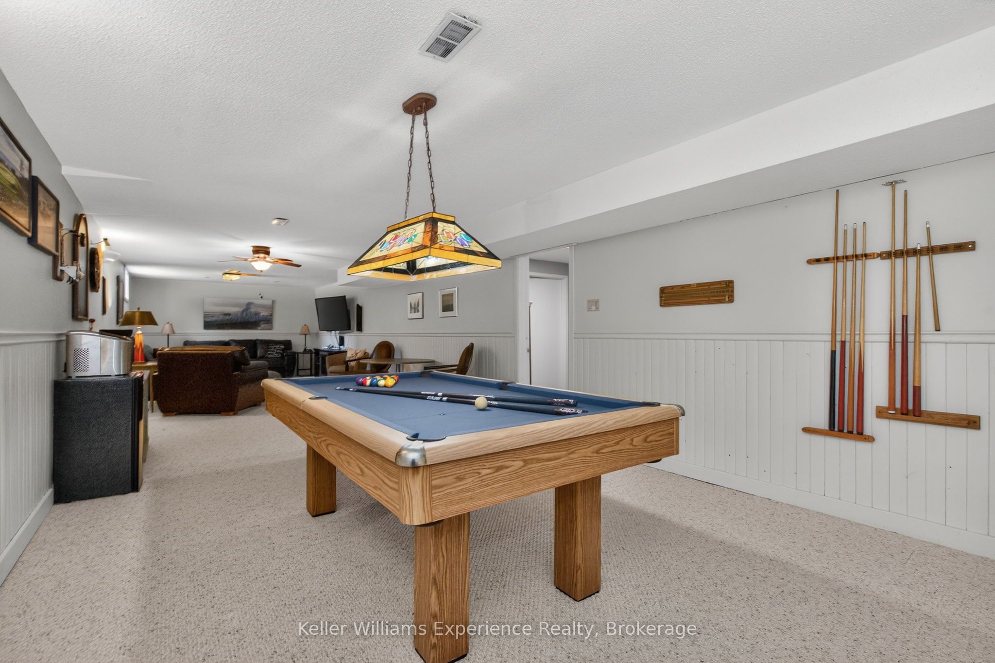 933 Playfair Road Property Photo 34