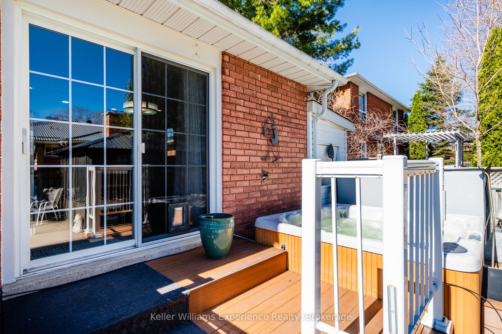 933 Playfair Road Property Photo 41