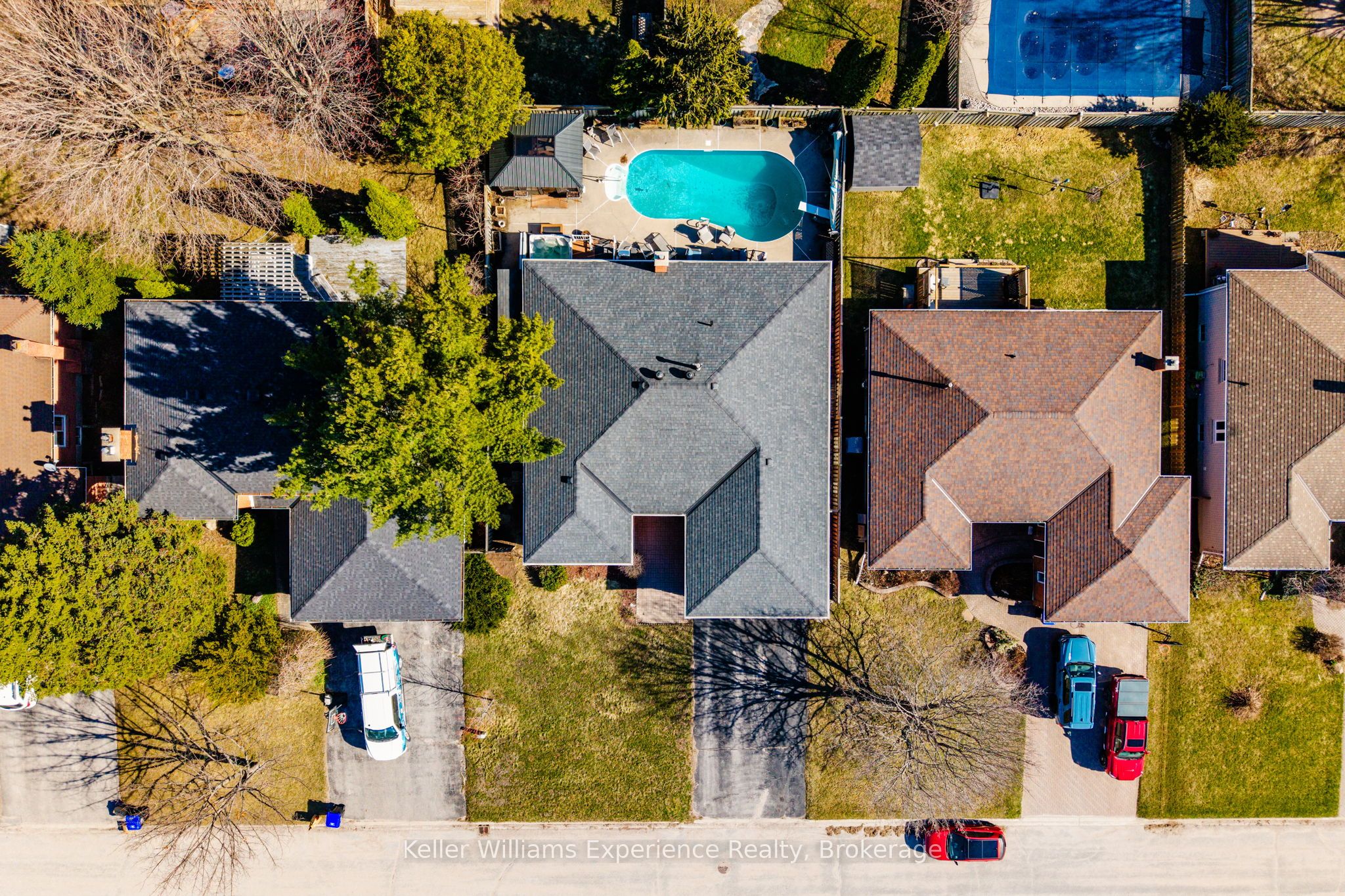 933 Playfair Road Property Photo 48