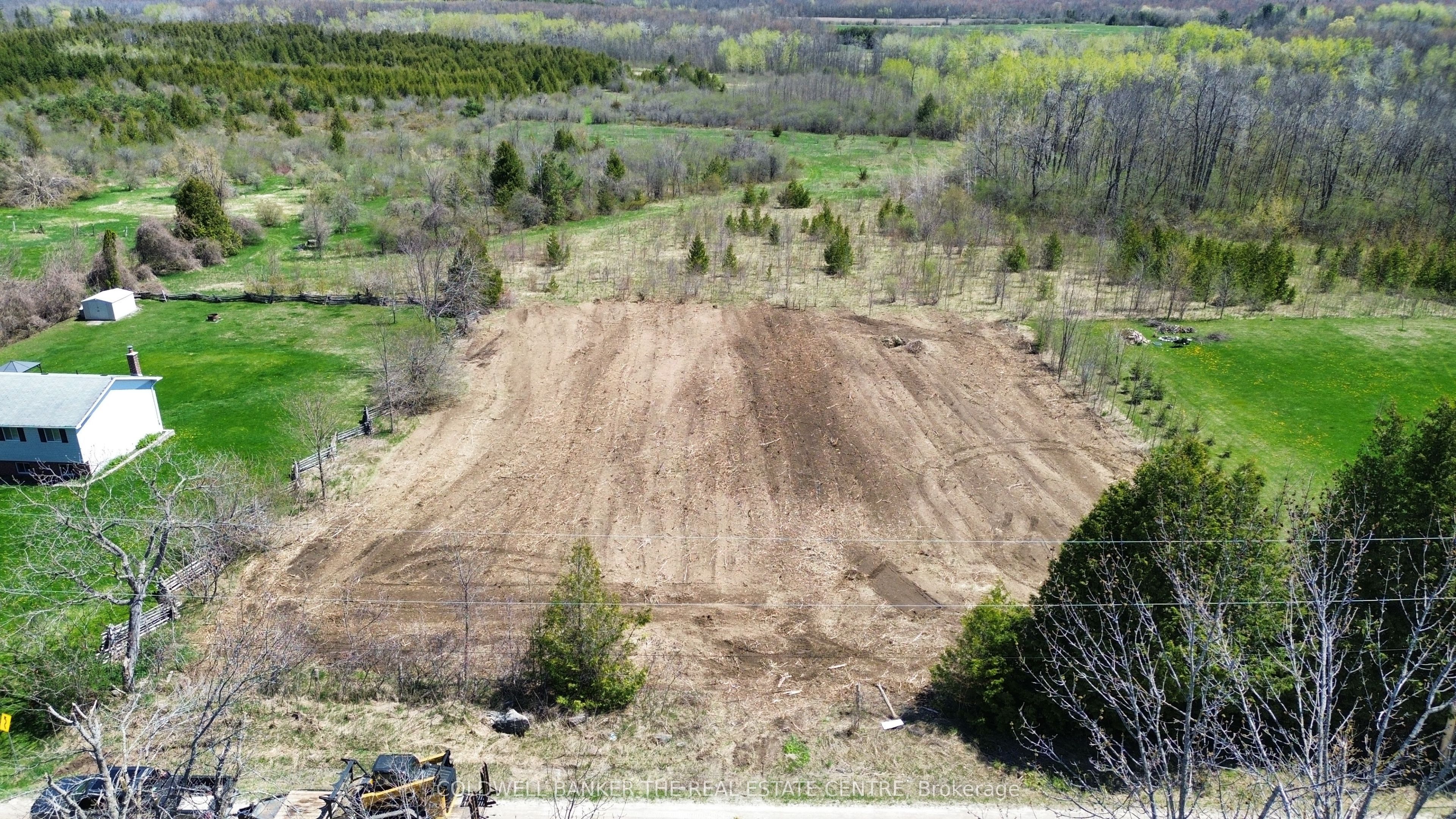 5075 Sideroad 25 Property Photo 5