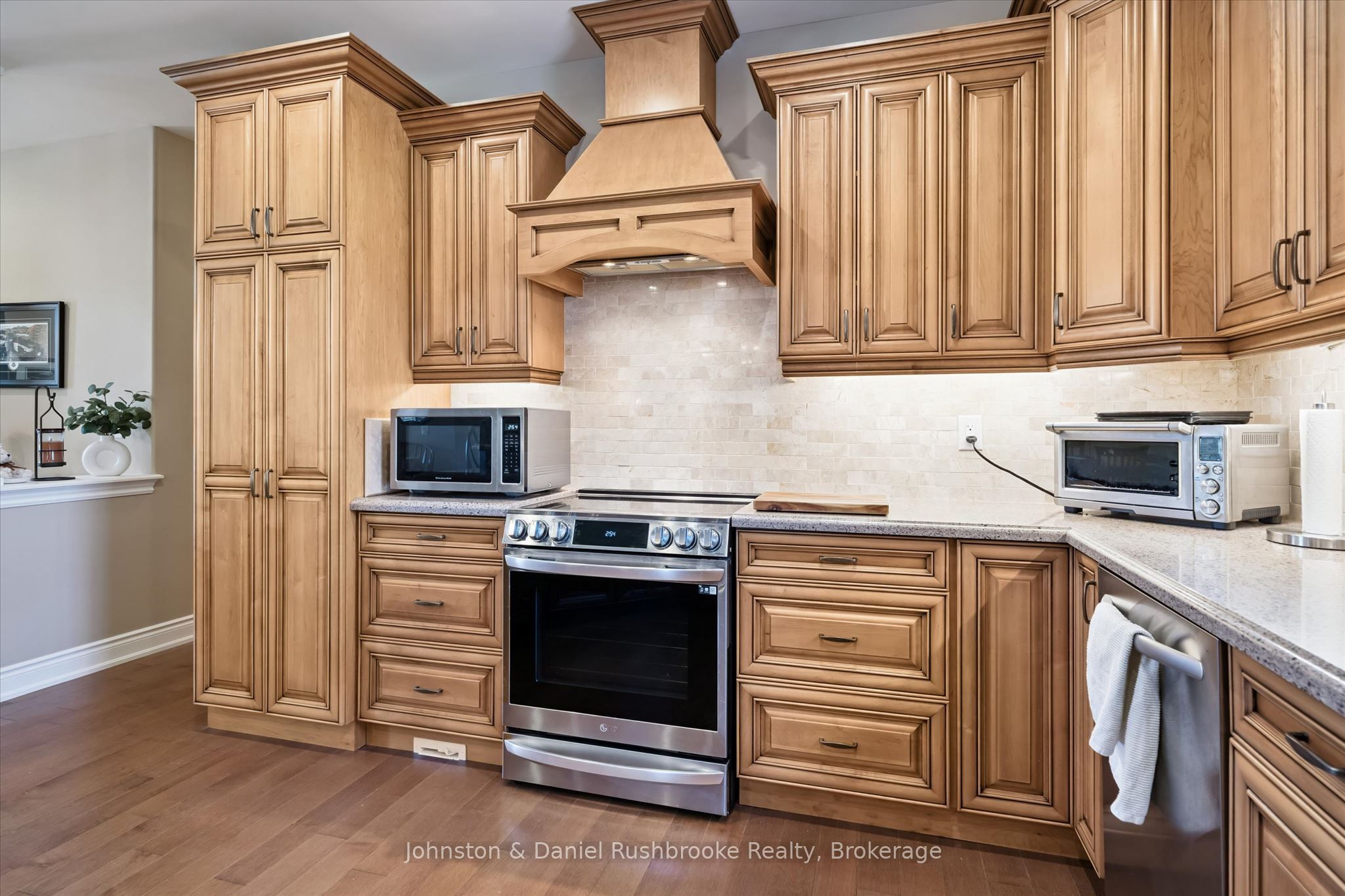1842 Meadowview Court Property Photo 12