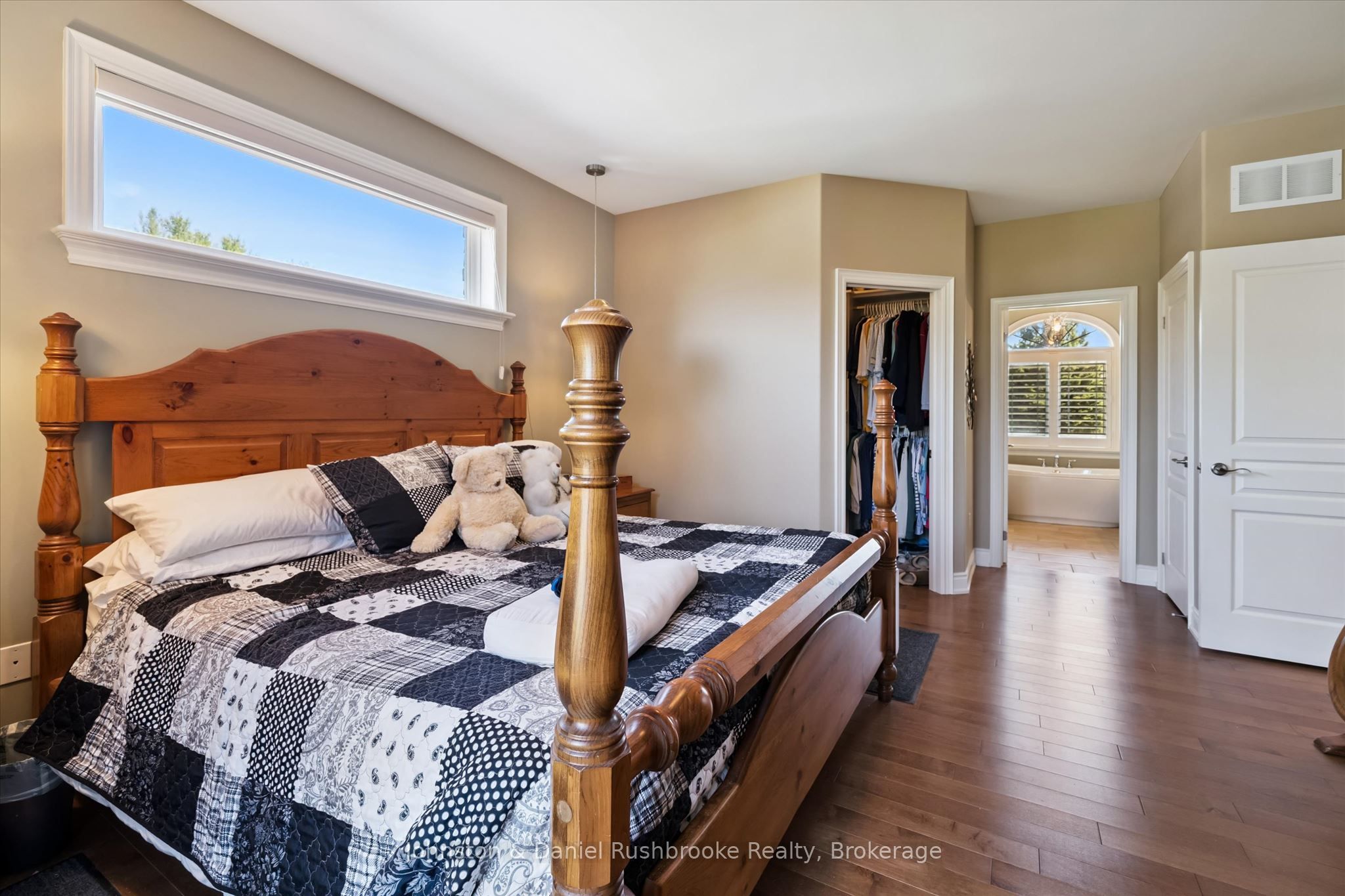 1842 Meadowview Court Property Photo 16