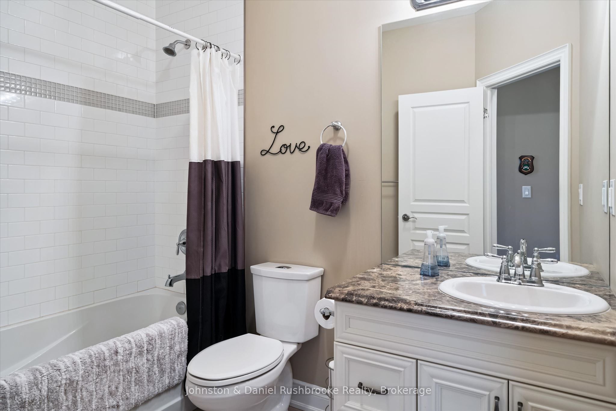 1842 Meadowview Court Property Photo 21