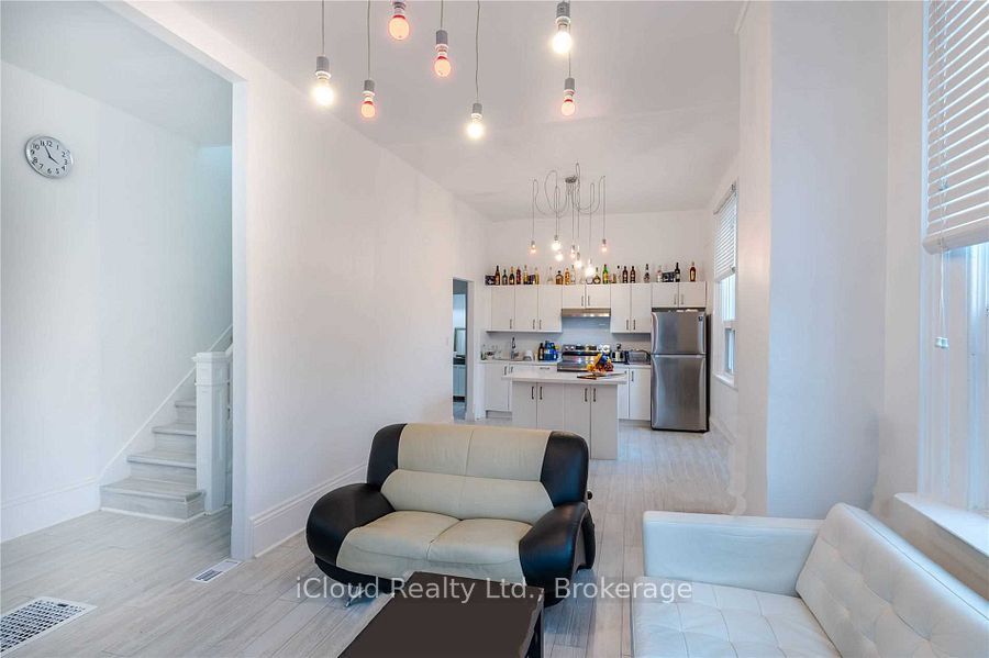 59 Mary Street Property Photo 22