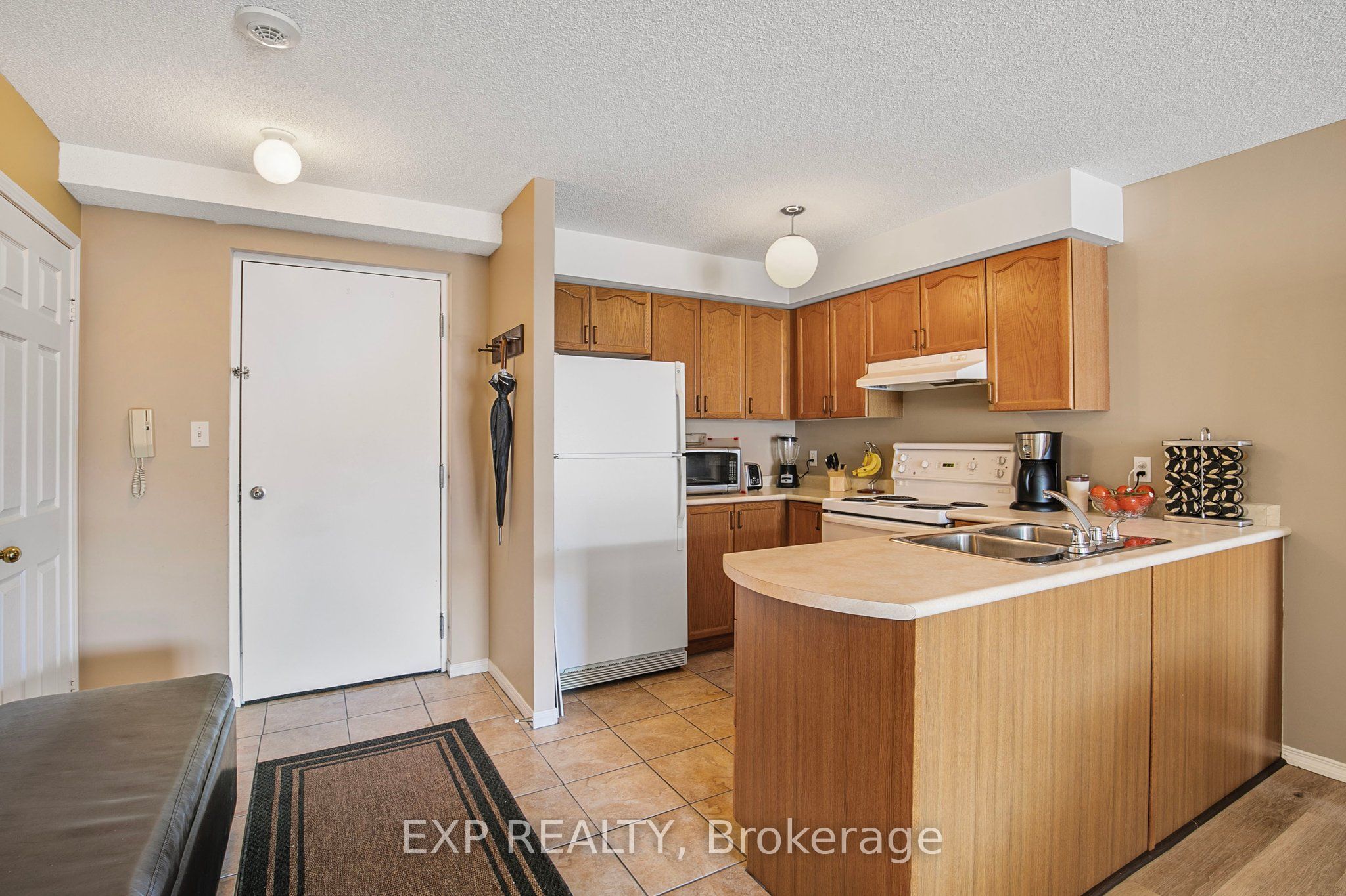 107 Bond Street 303 Property Photo 7