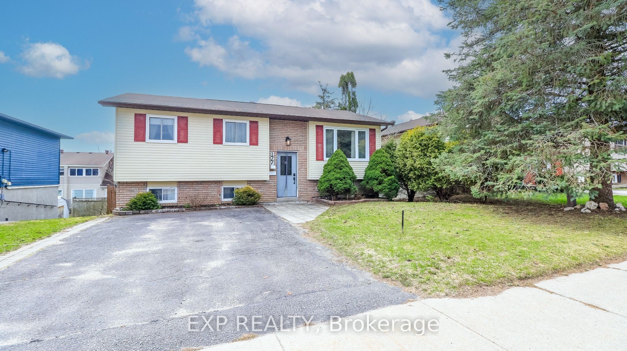 177 Shannon Street Property Photo 2