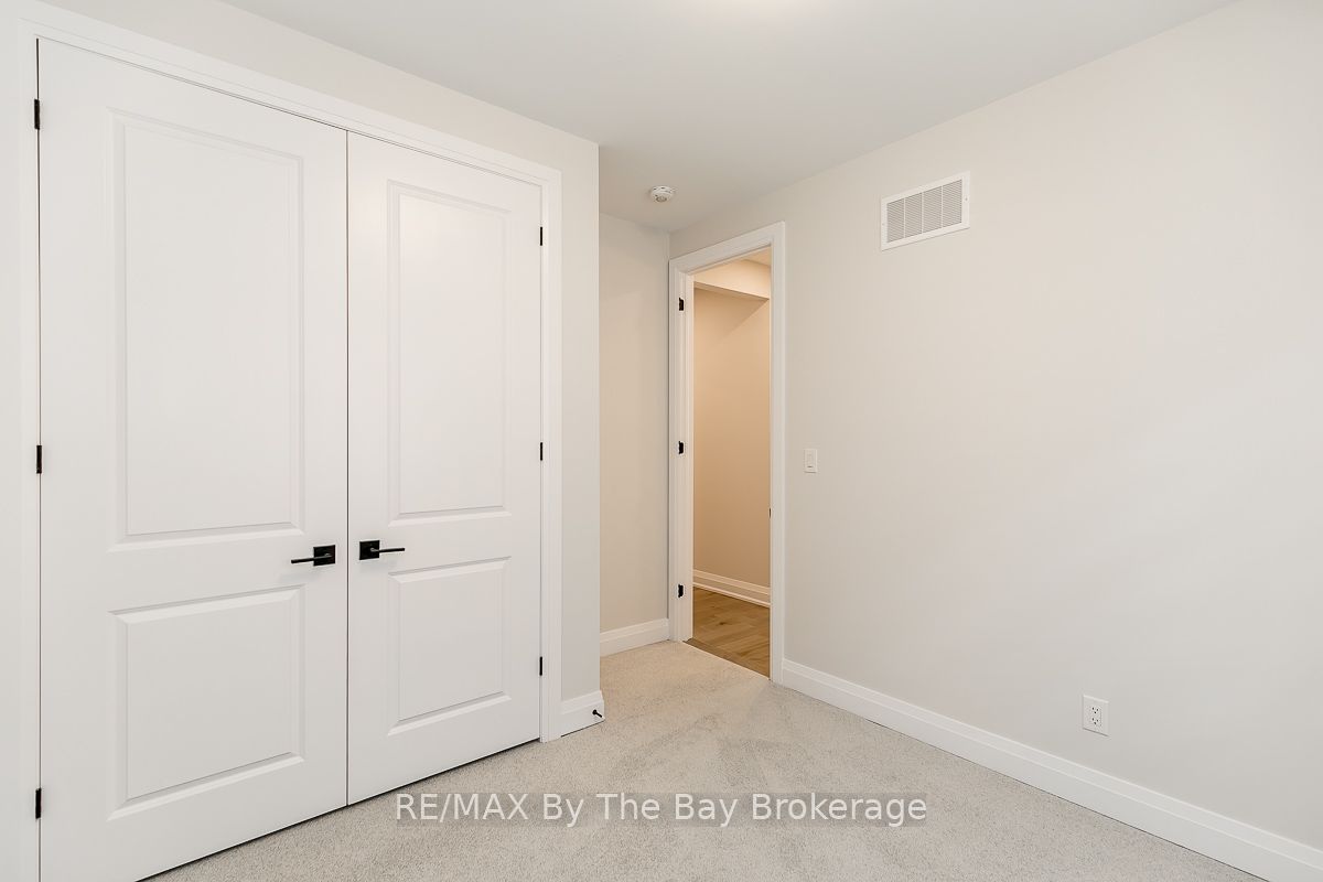 5 Rosanne Circle Property Photo 21