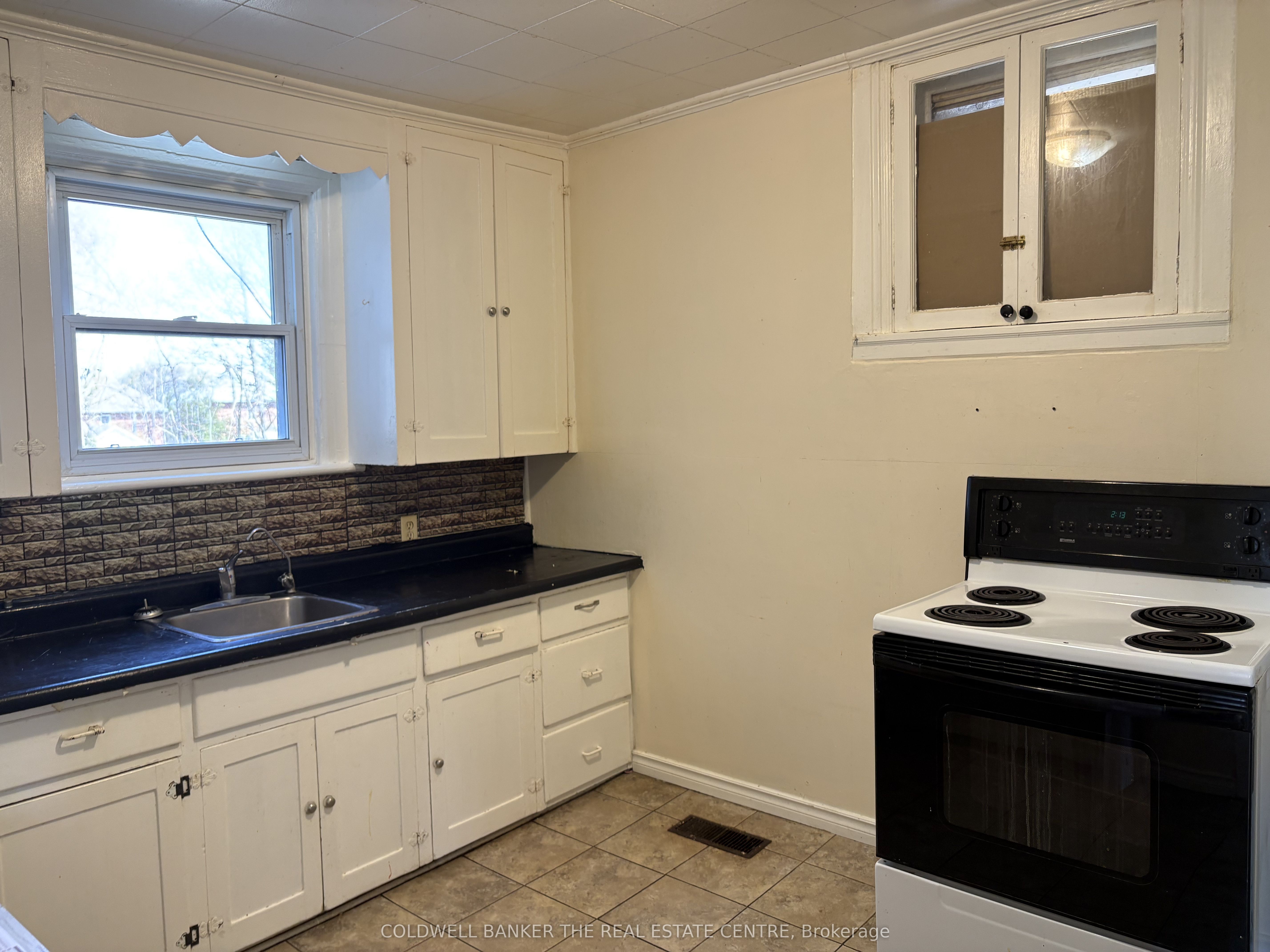 117 Eighth Street 2 Property Photo 9
