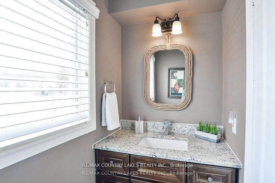 24 Laguna Parkway 15 Property Photo 9