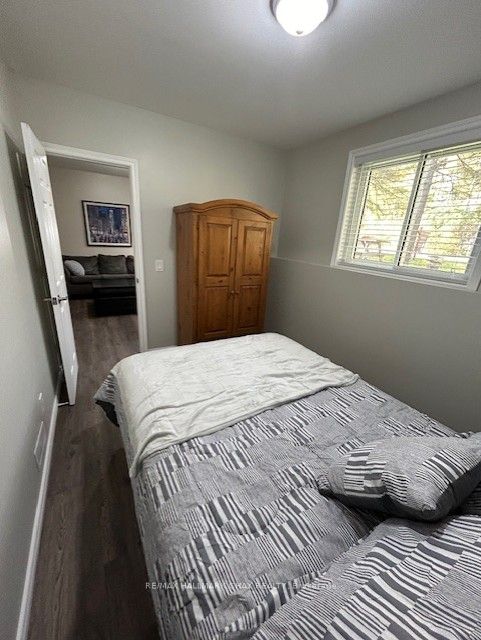 2082 Centre Avenue Property Photo 28