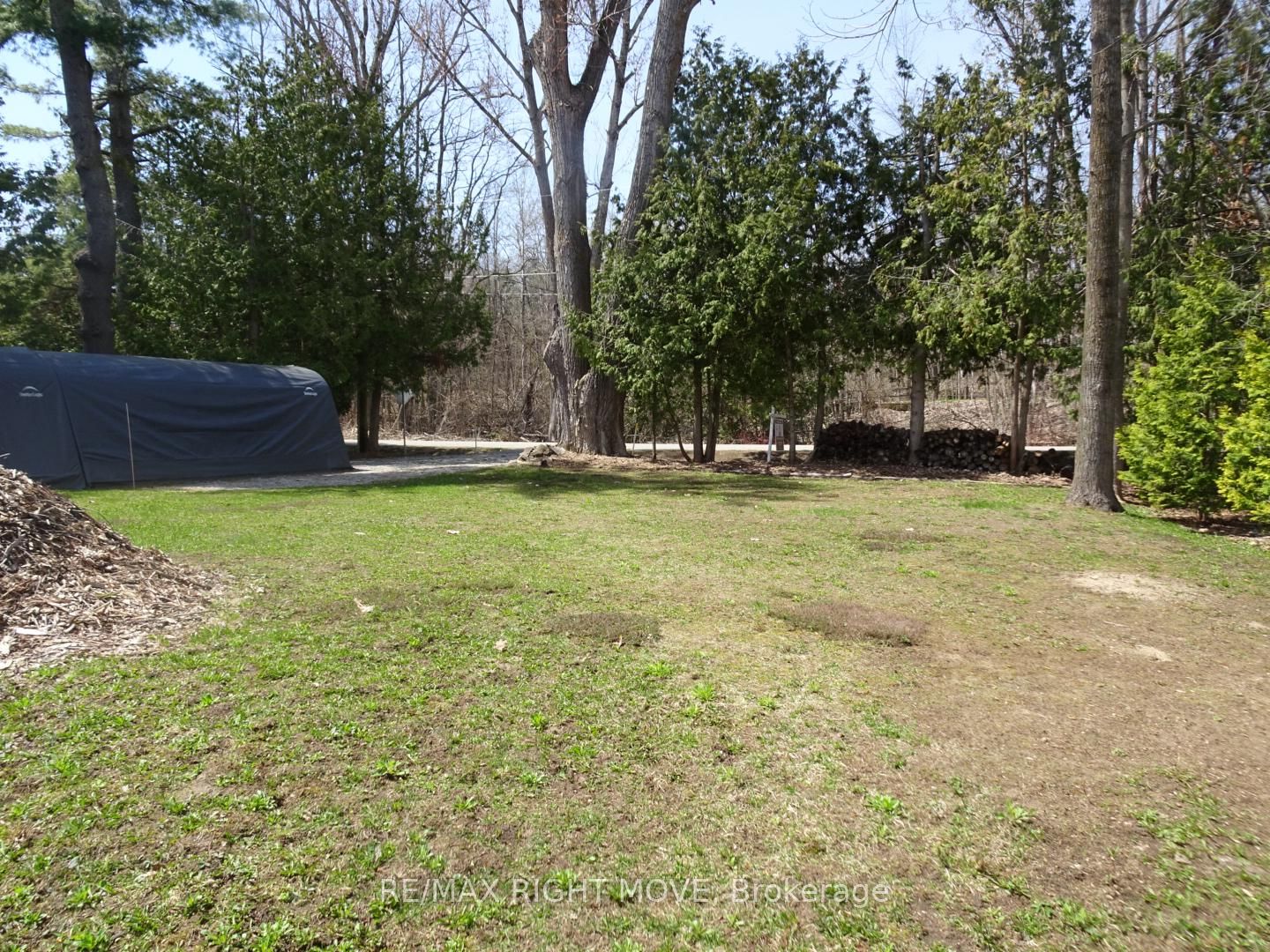 454 Bay Street Property Photo 16