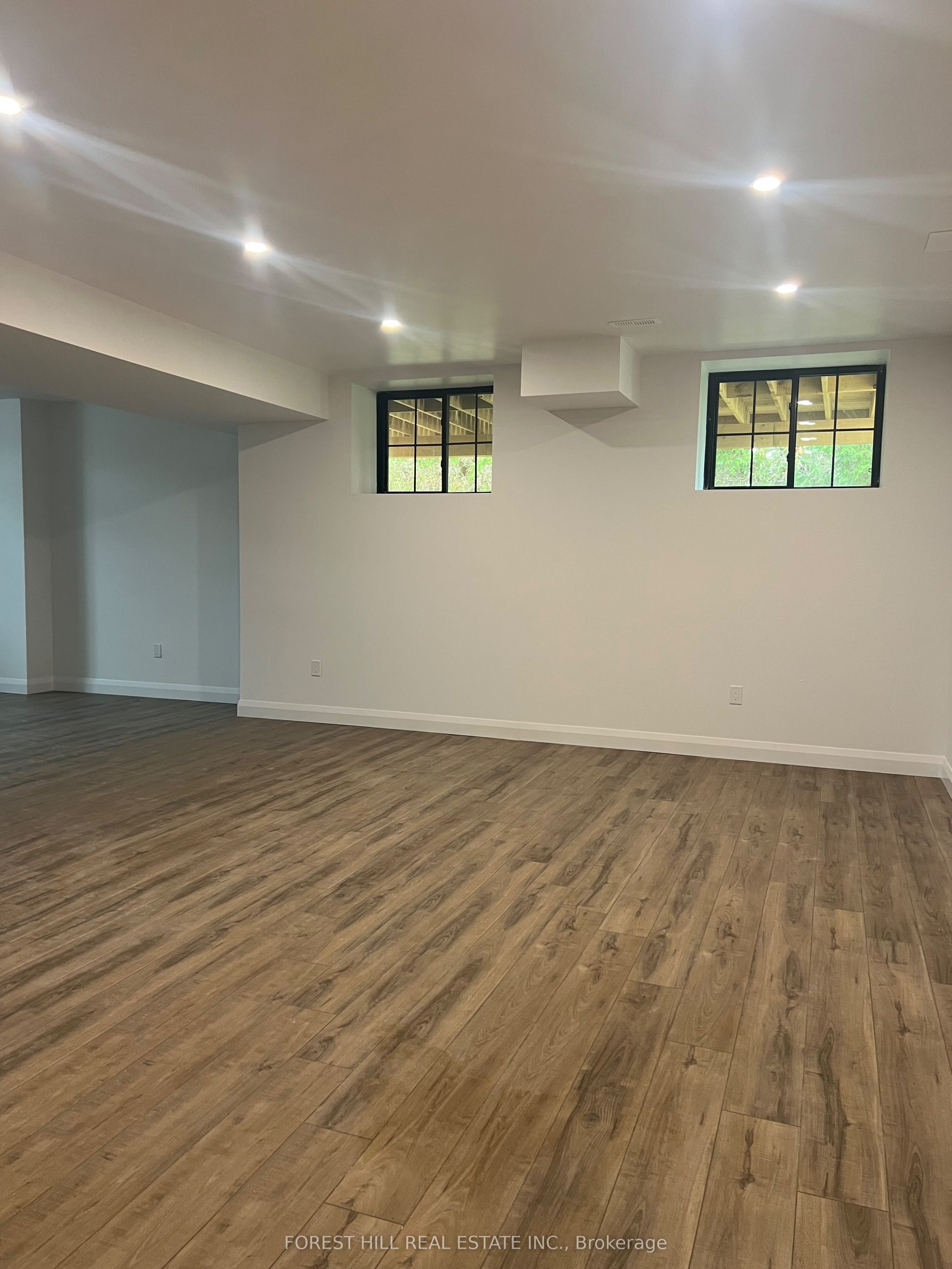 271 Codrington Street Property Photo 38