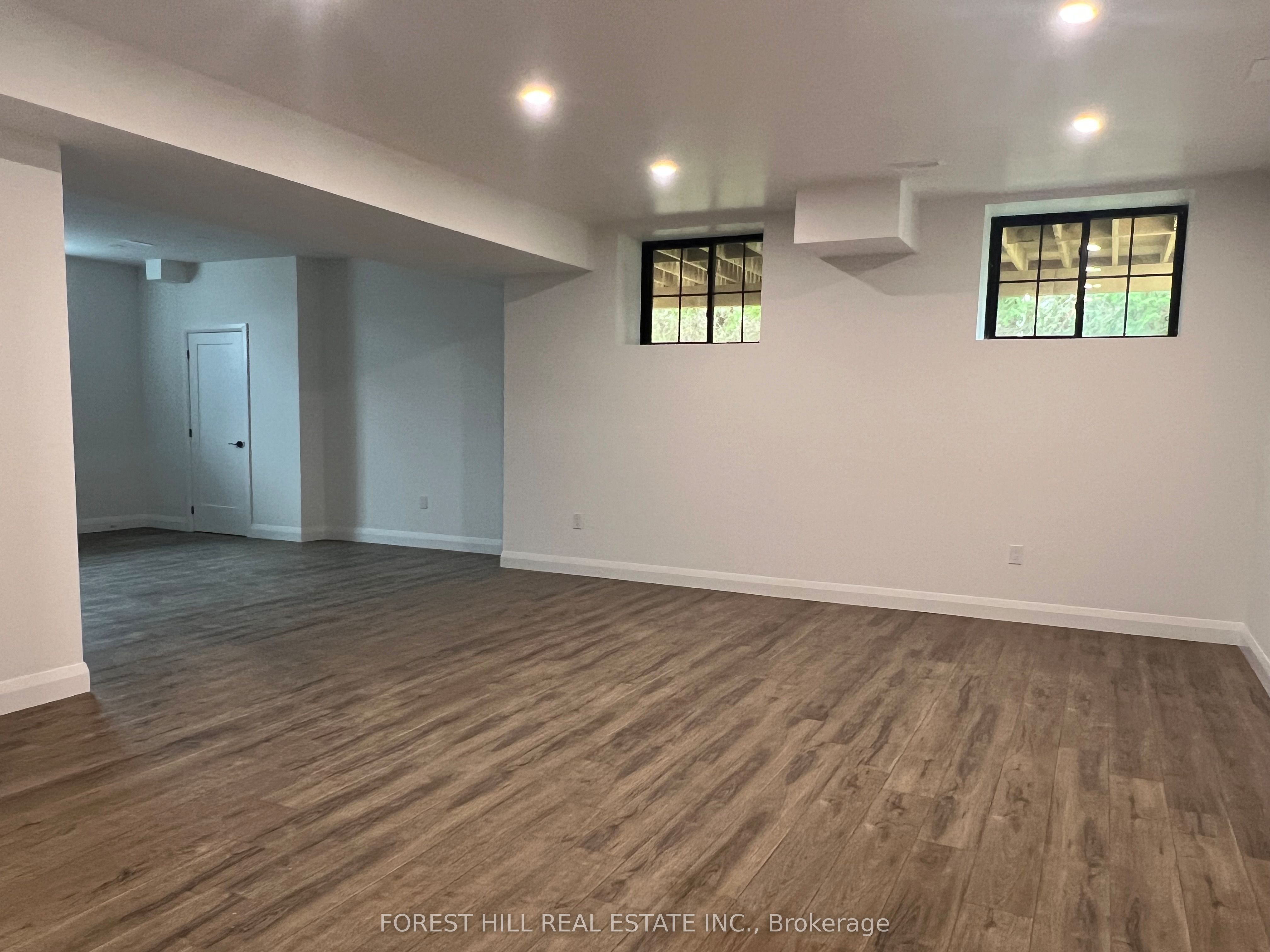 271 Codrington Street Property Photo 40