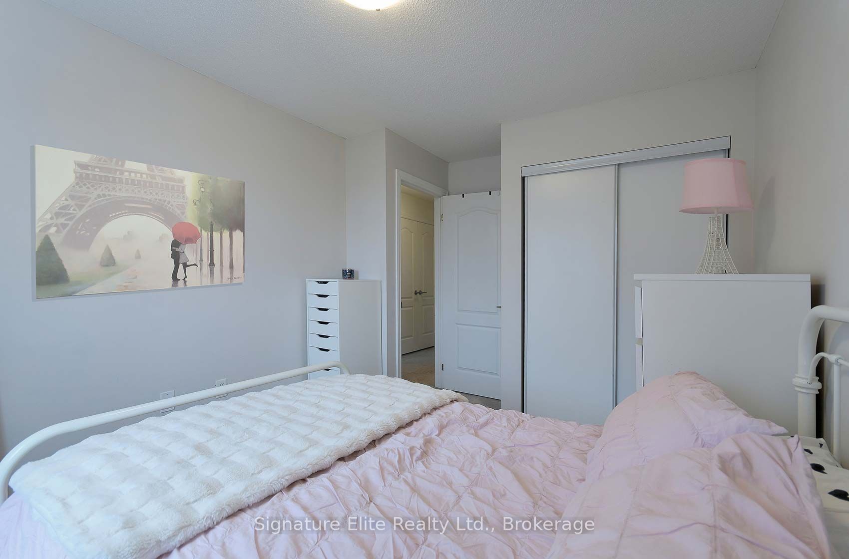 57 Ferndale Drive S 7 Property Photo 23