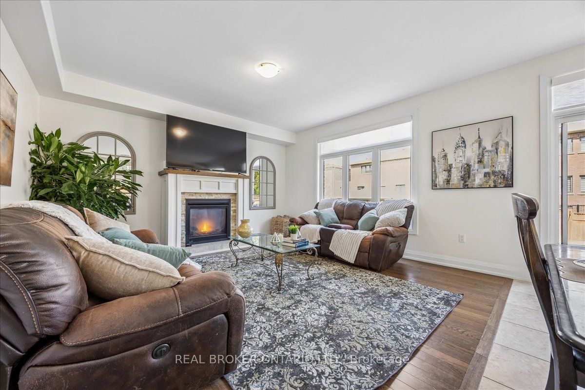 215 Centre Street Property Photo 11