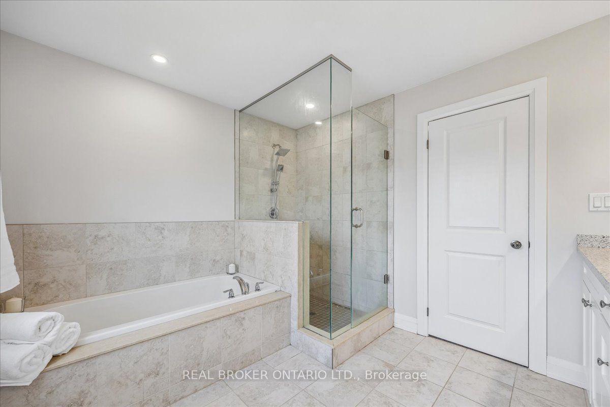 215 Centre Street Property Photo 16