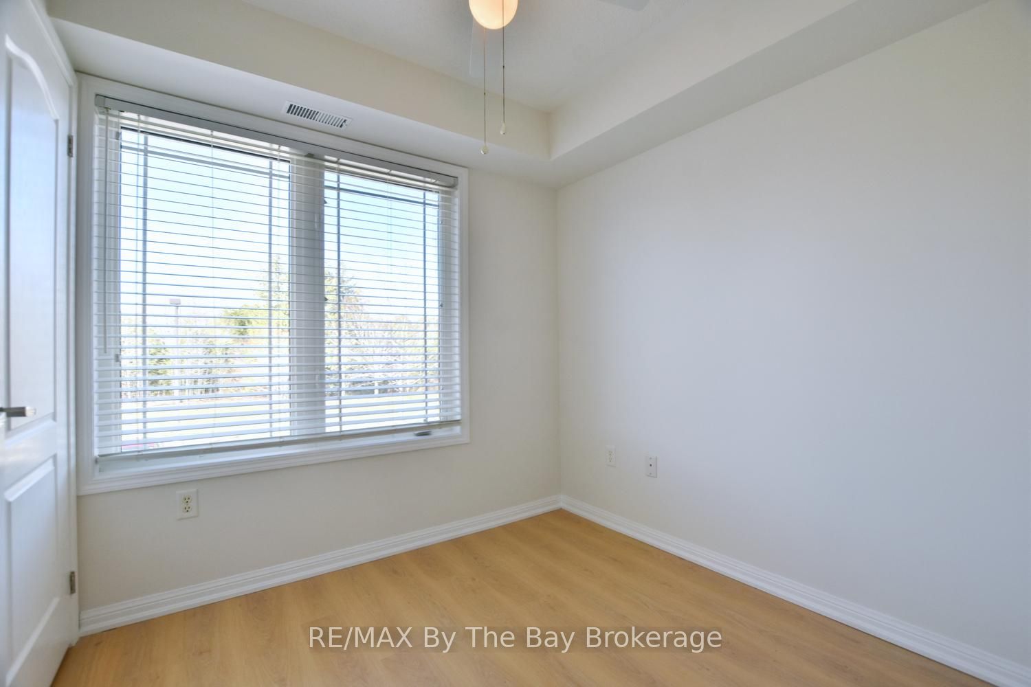 40 Mulligan Lane 208 Property Photo 10