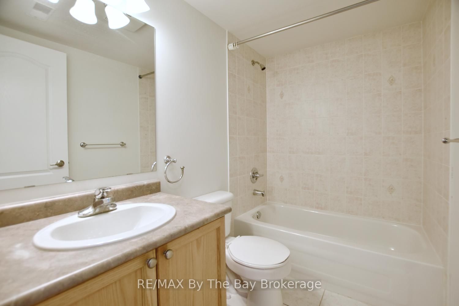 40 Mulligan Lane 208 Property Photo 12