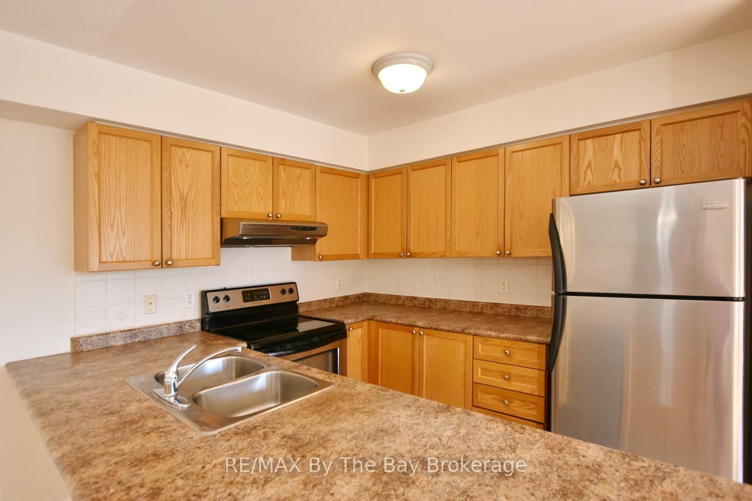 40 Mulligan Lane 208 Property Photo 23