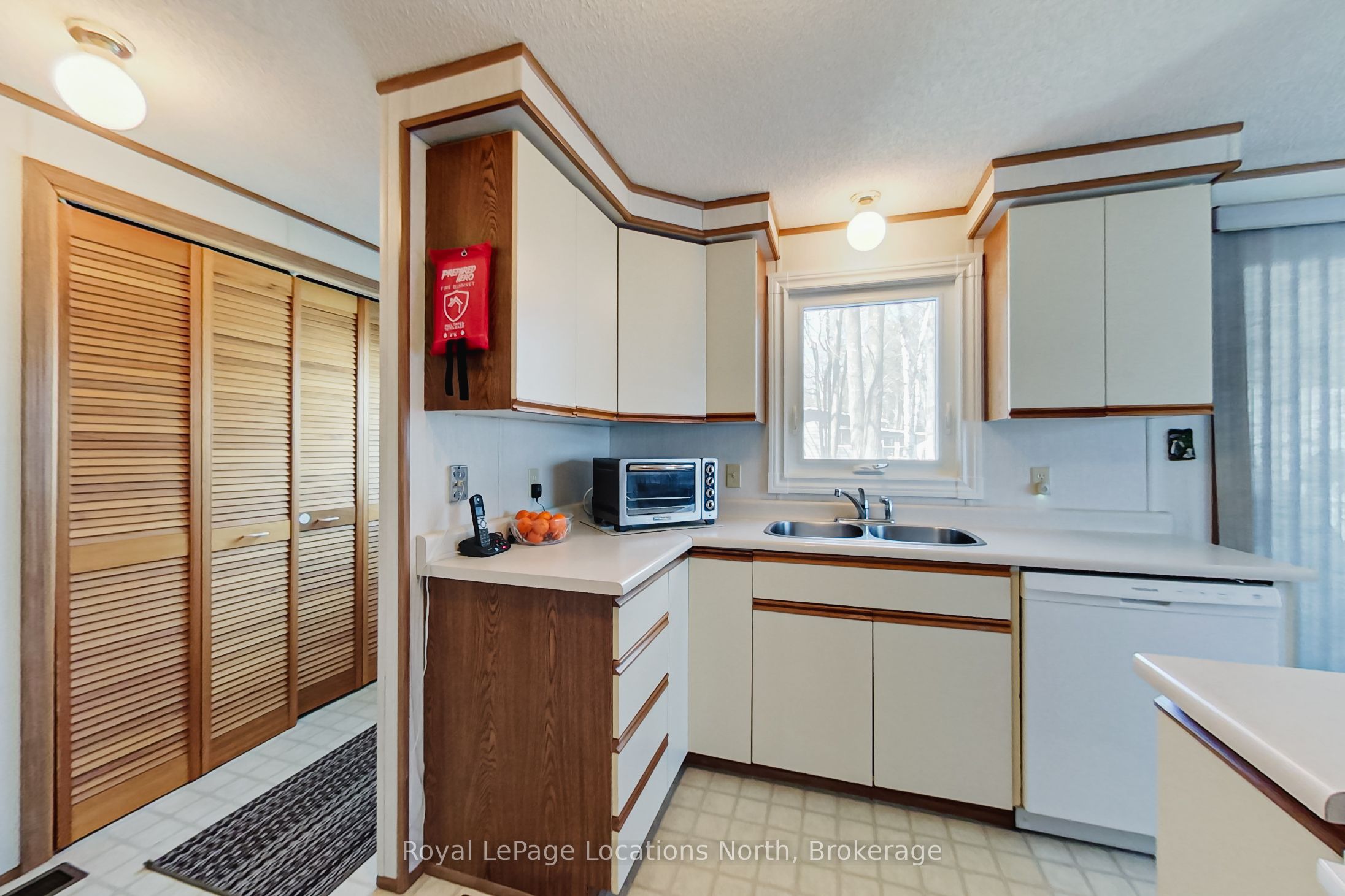 5 Murray Drive Property Photo 8