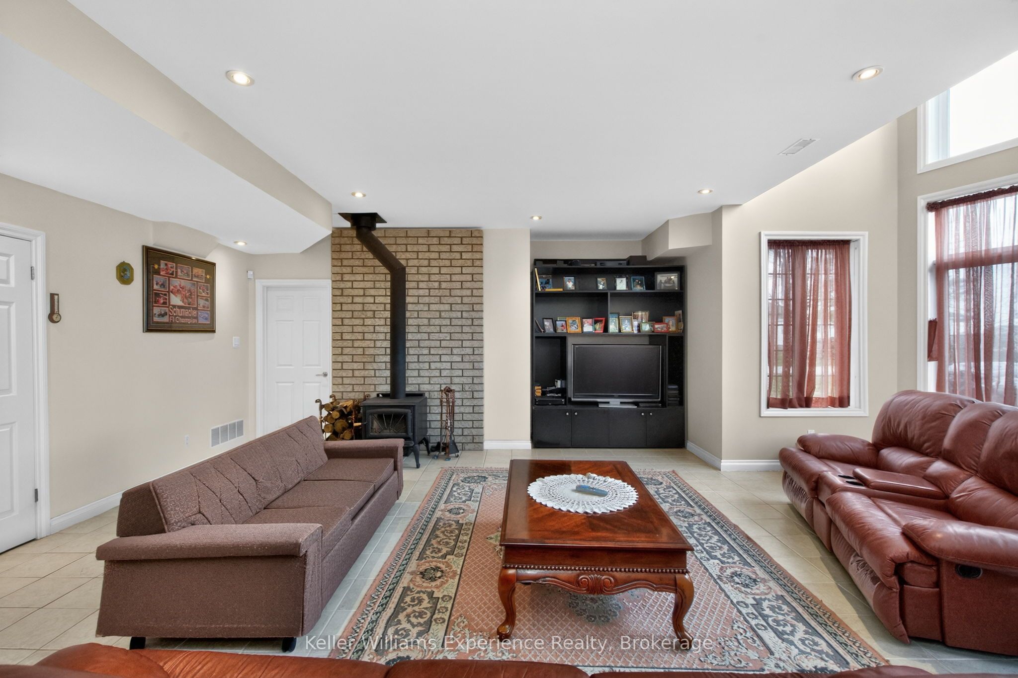 81 Silver Birch Crescent Property Photo 8