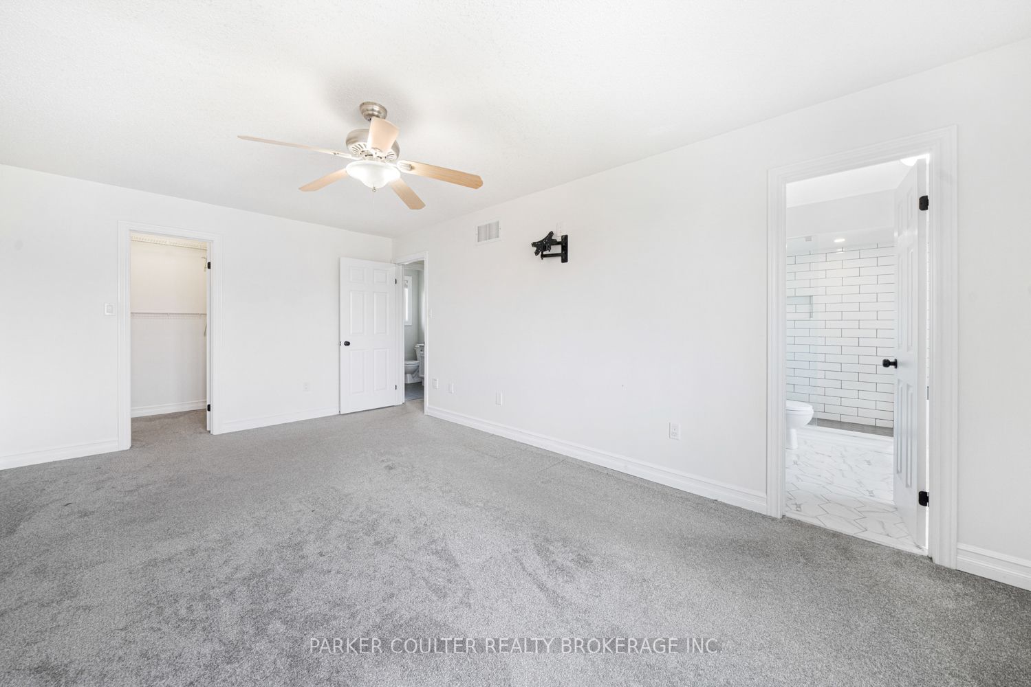 151 Raymond Crescent Property Photo 16