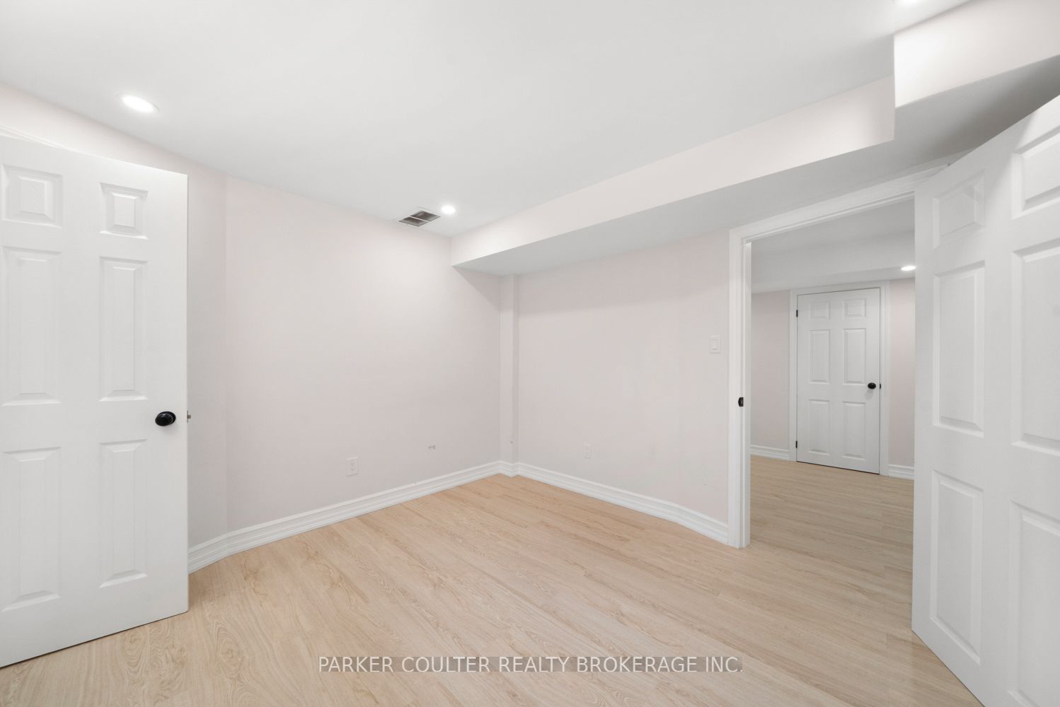 151 Raymond Crescent Property Photo 27