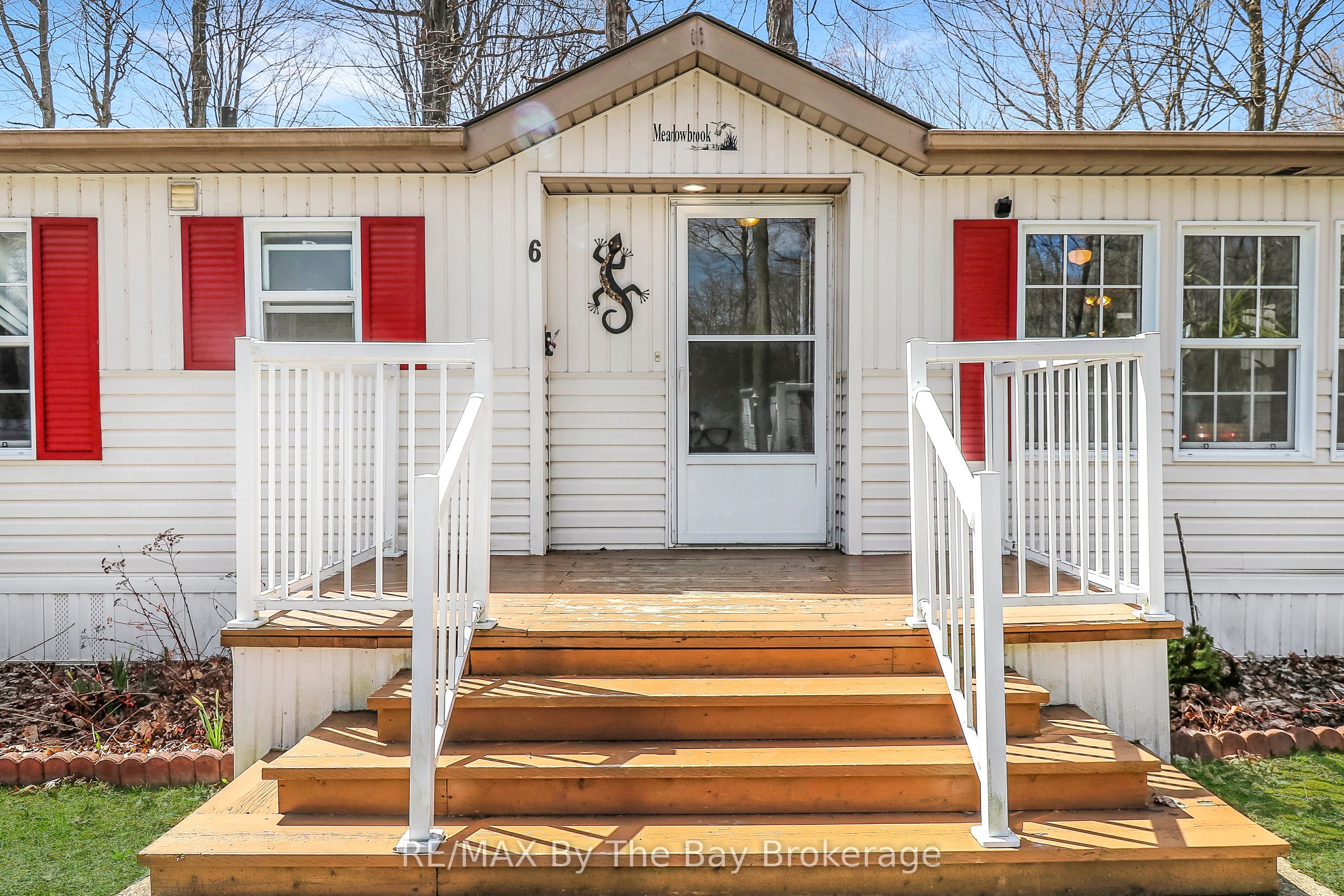 6 Pacific Avenue Property Photo 1