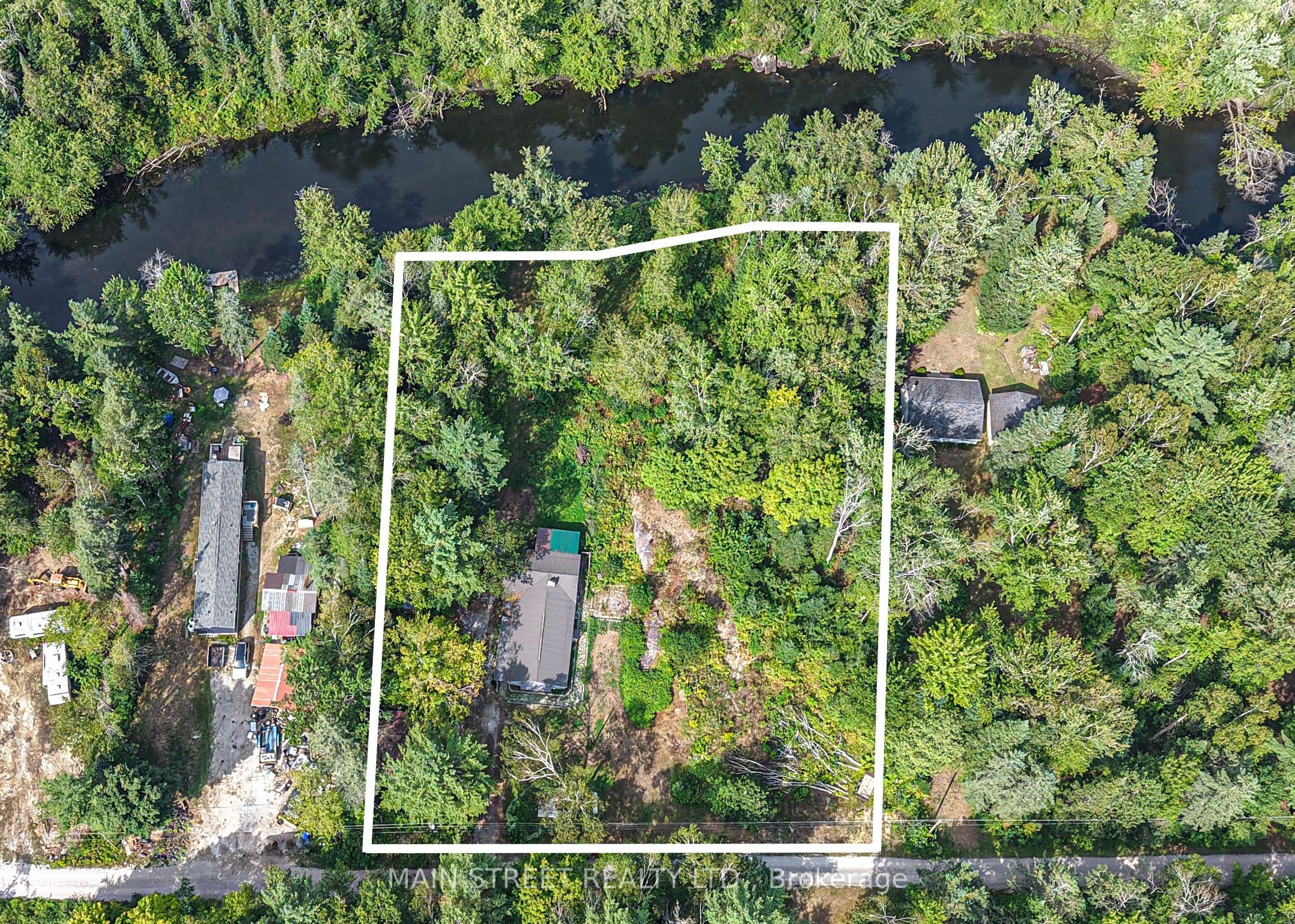 6583 Pioneer Village Line Property Photo 2