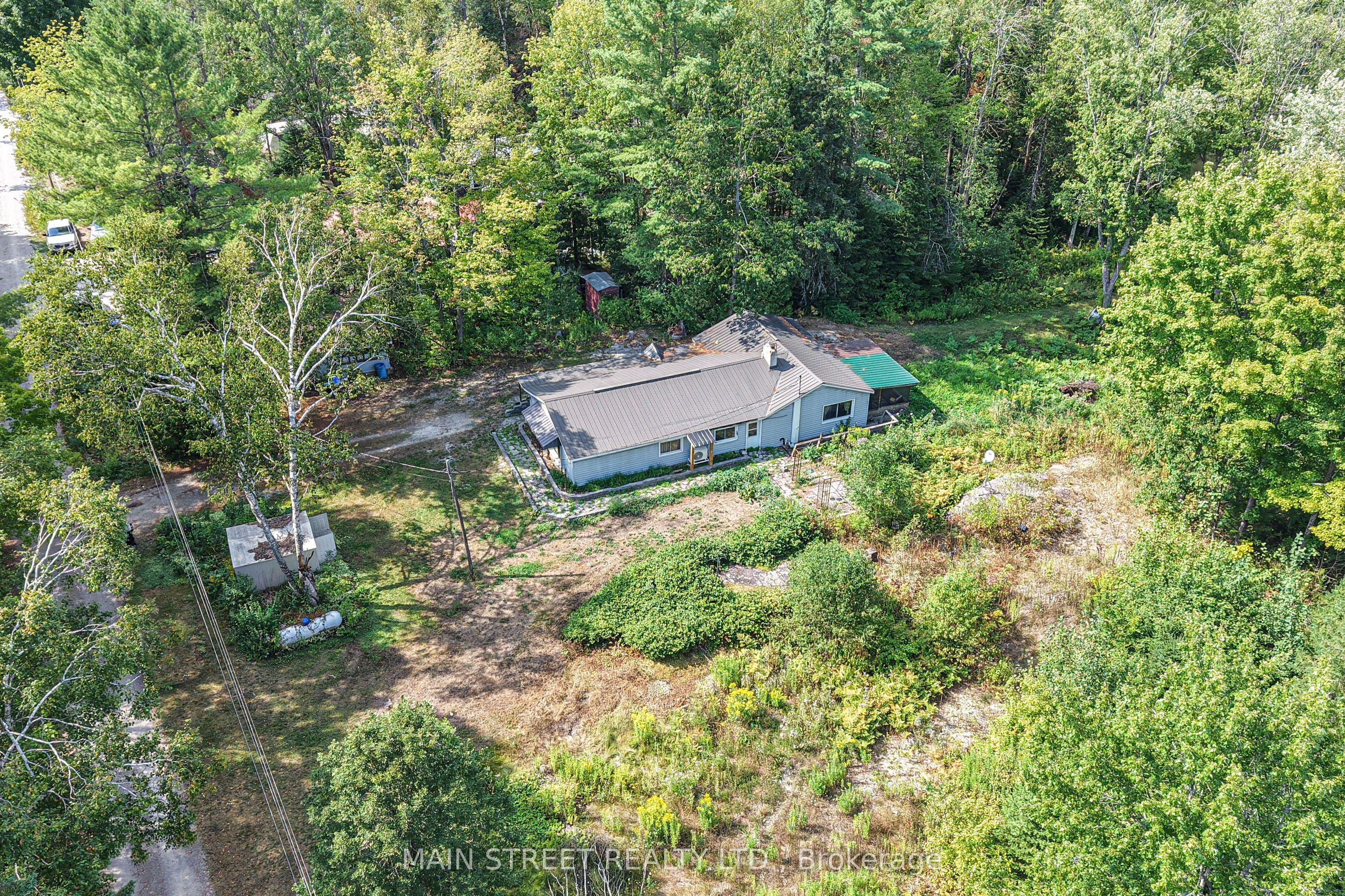 6583 Pioneer Village Line Property Photo 5