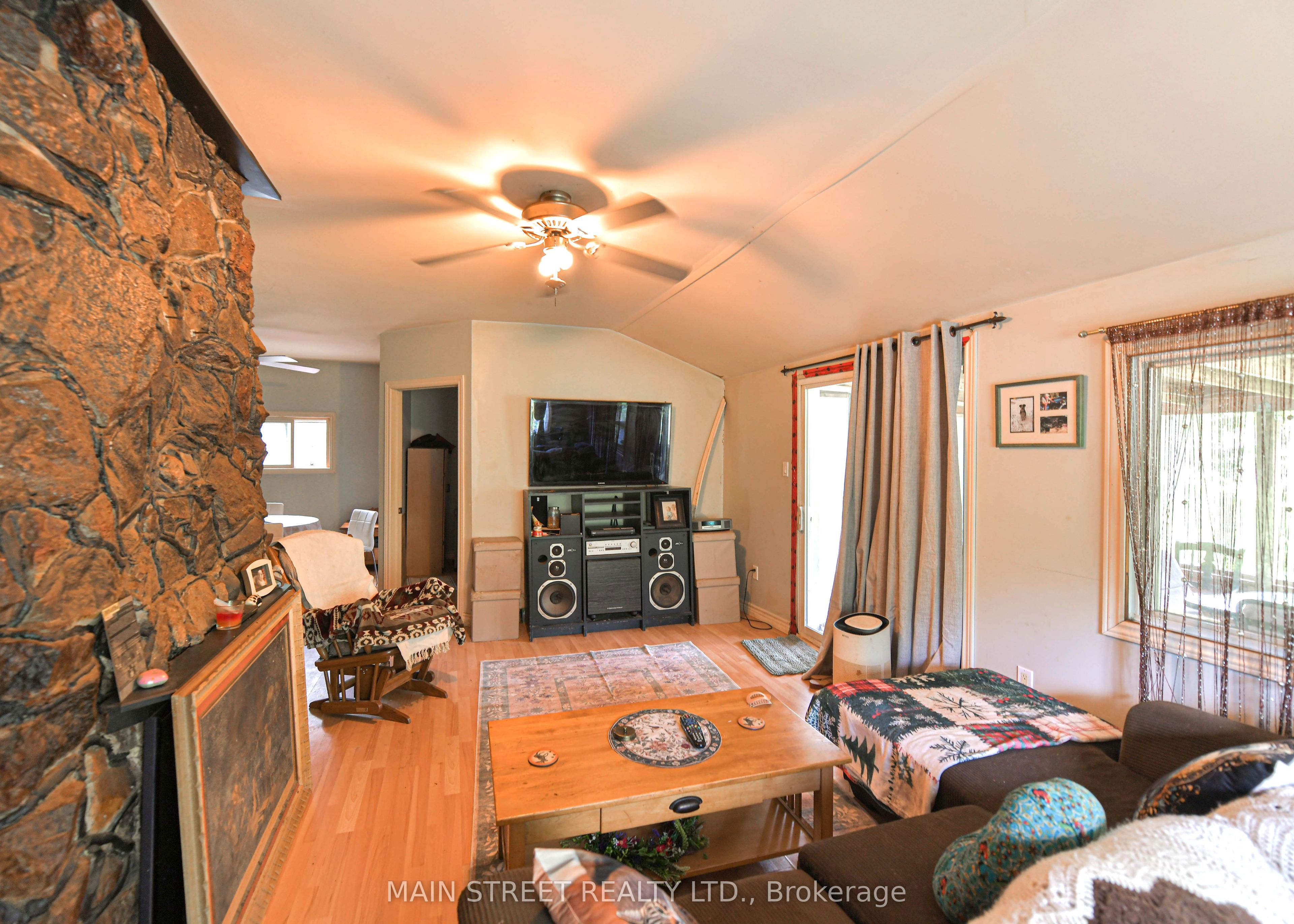 6583 Pioneer Village Line Property Photo 6
