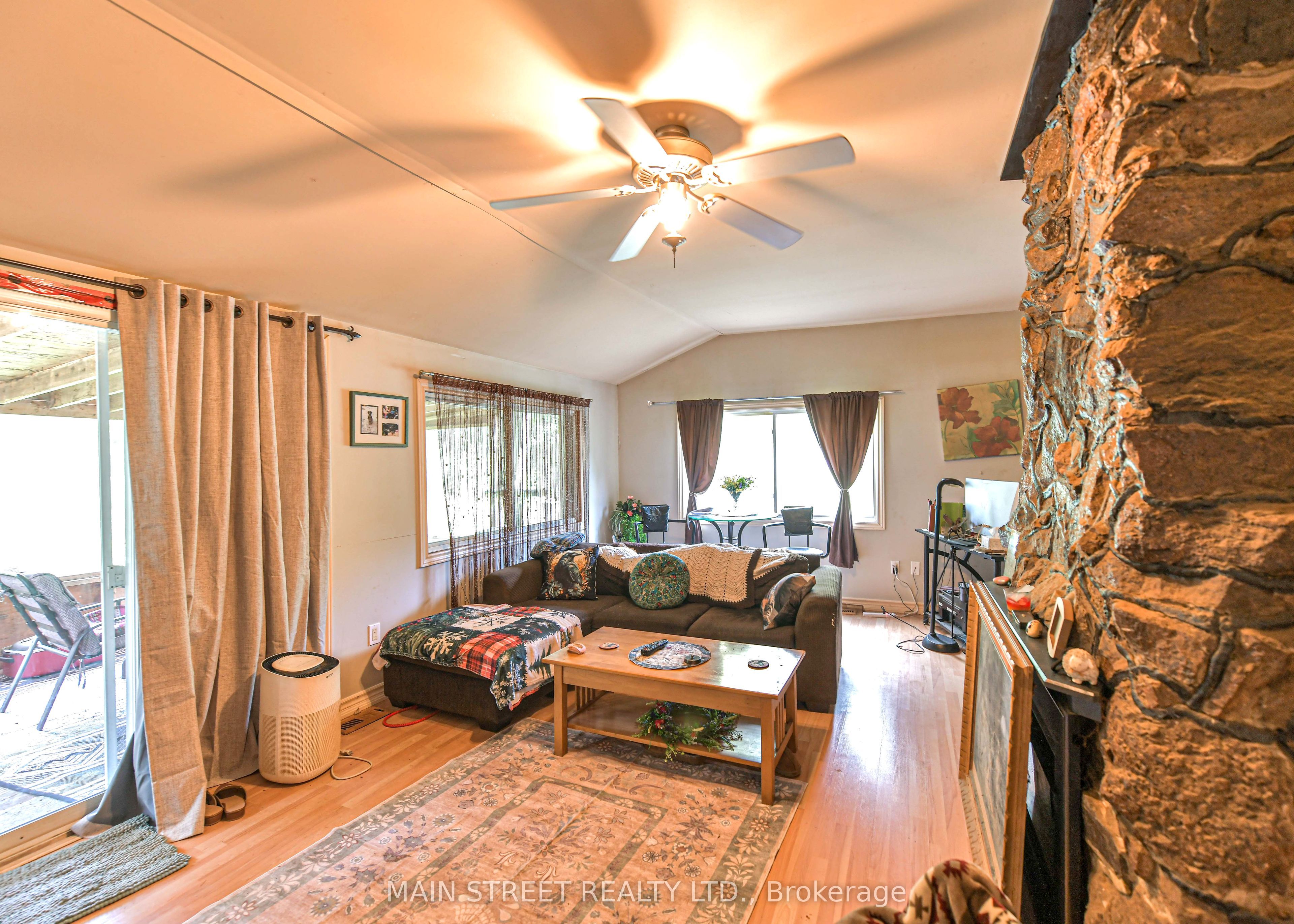 6583 Pioneer Village Line Property Photo 7