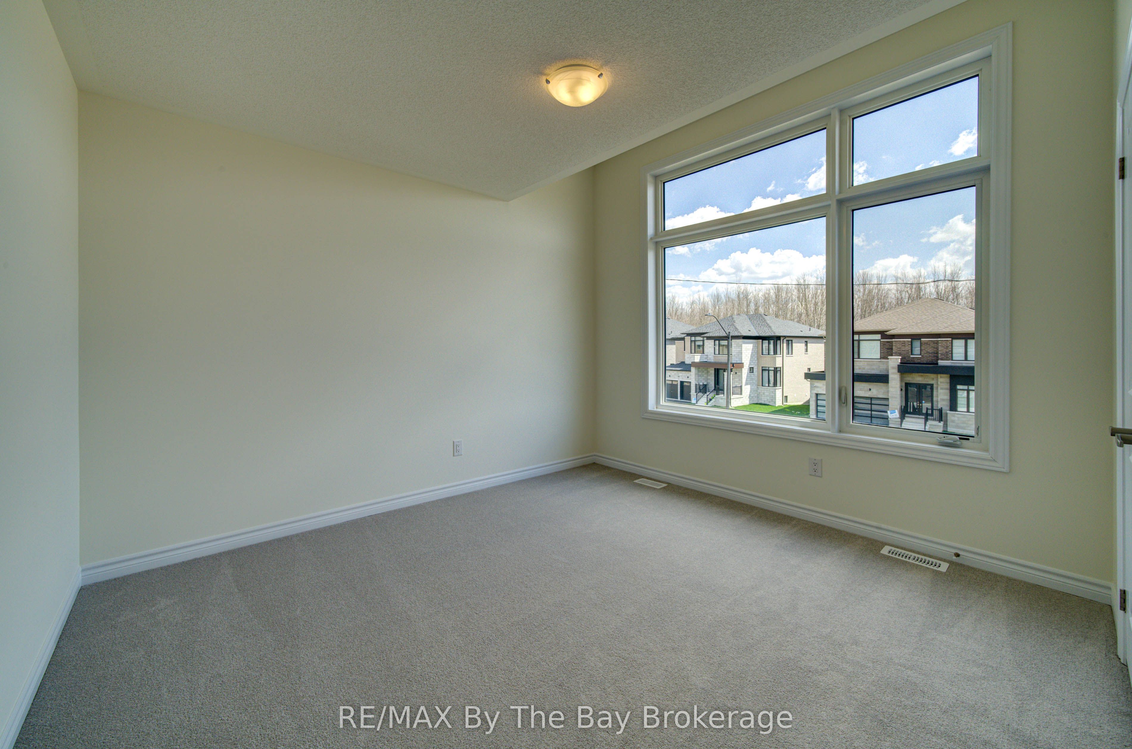61 Rosanne Circle Property Photo 20