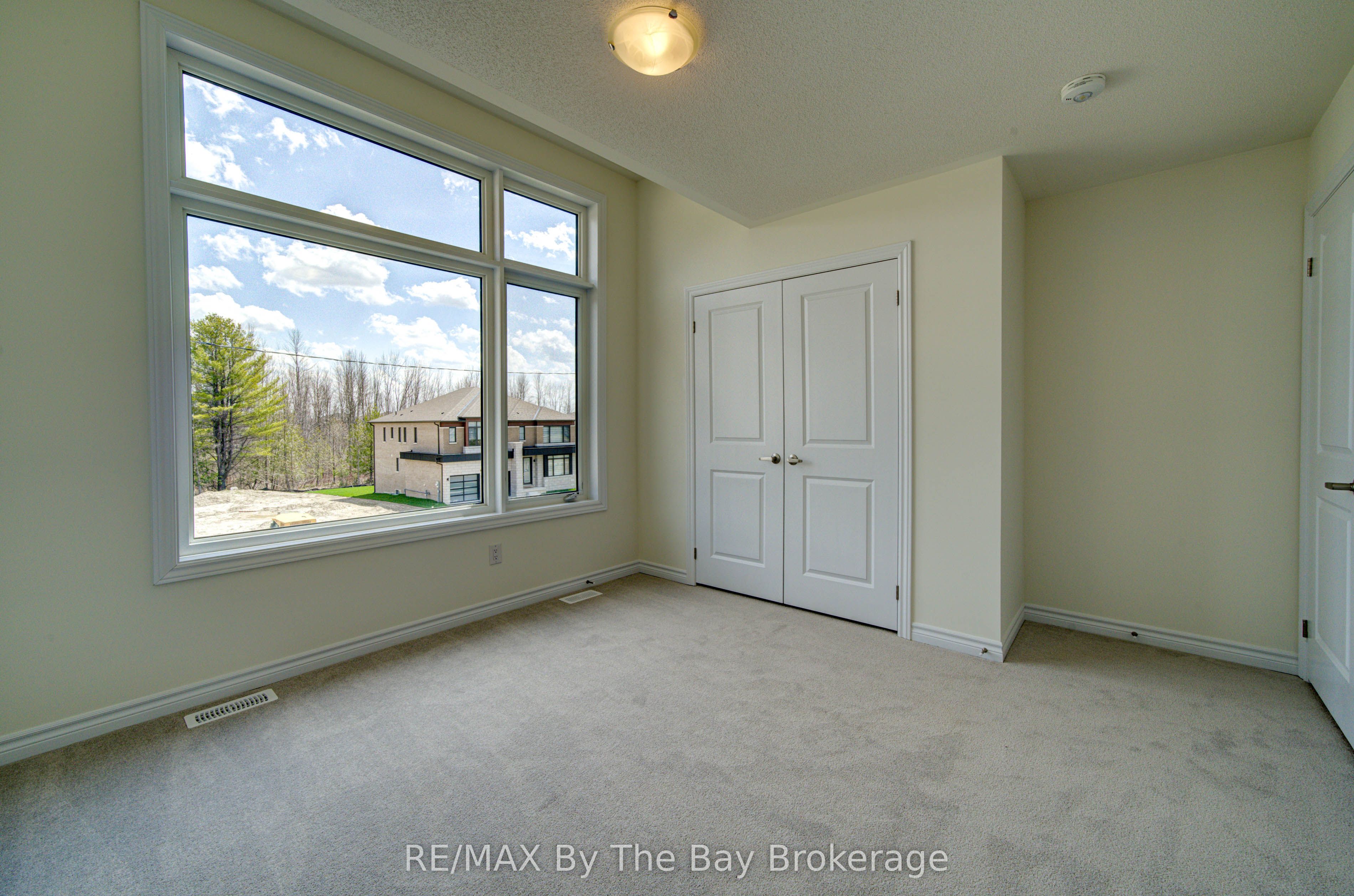 61 Rosanne Circle Property Photo 21