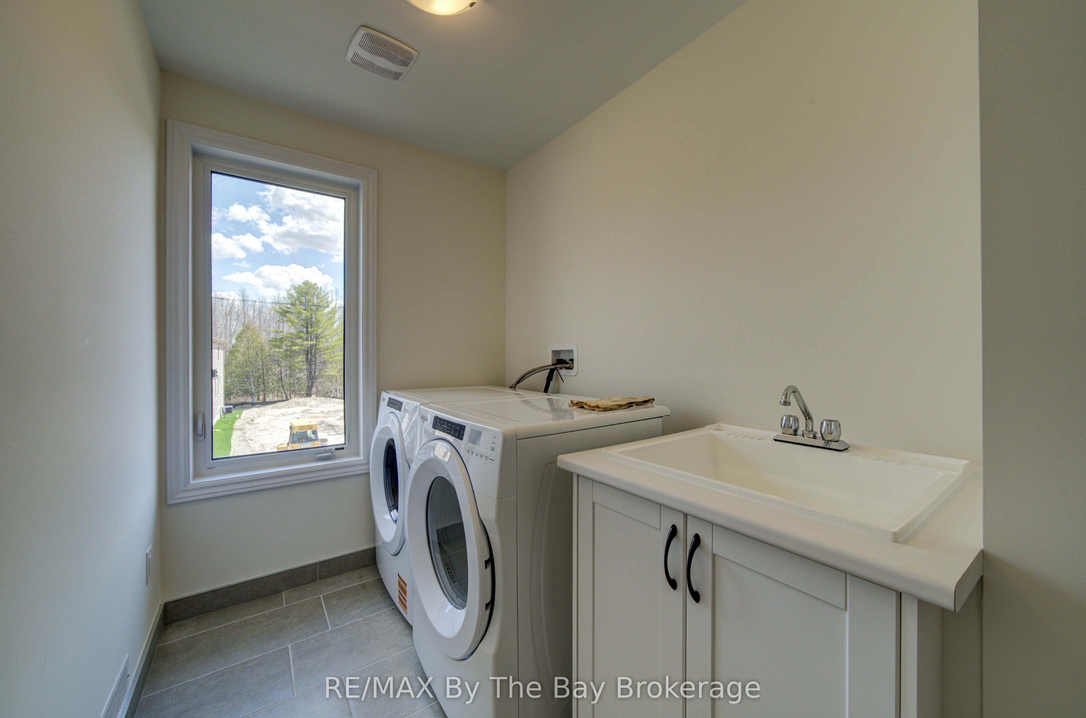 61 Rosanne Circle Property Photo 26