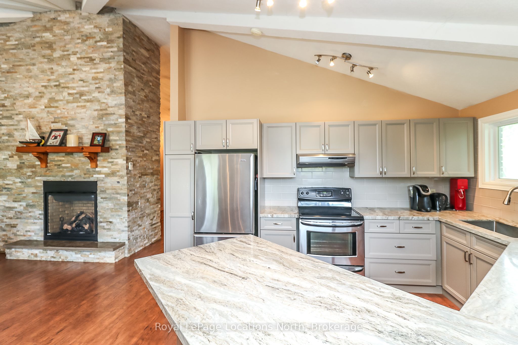10 Sunset Court Property Photo 17