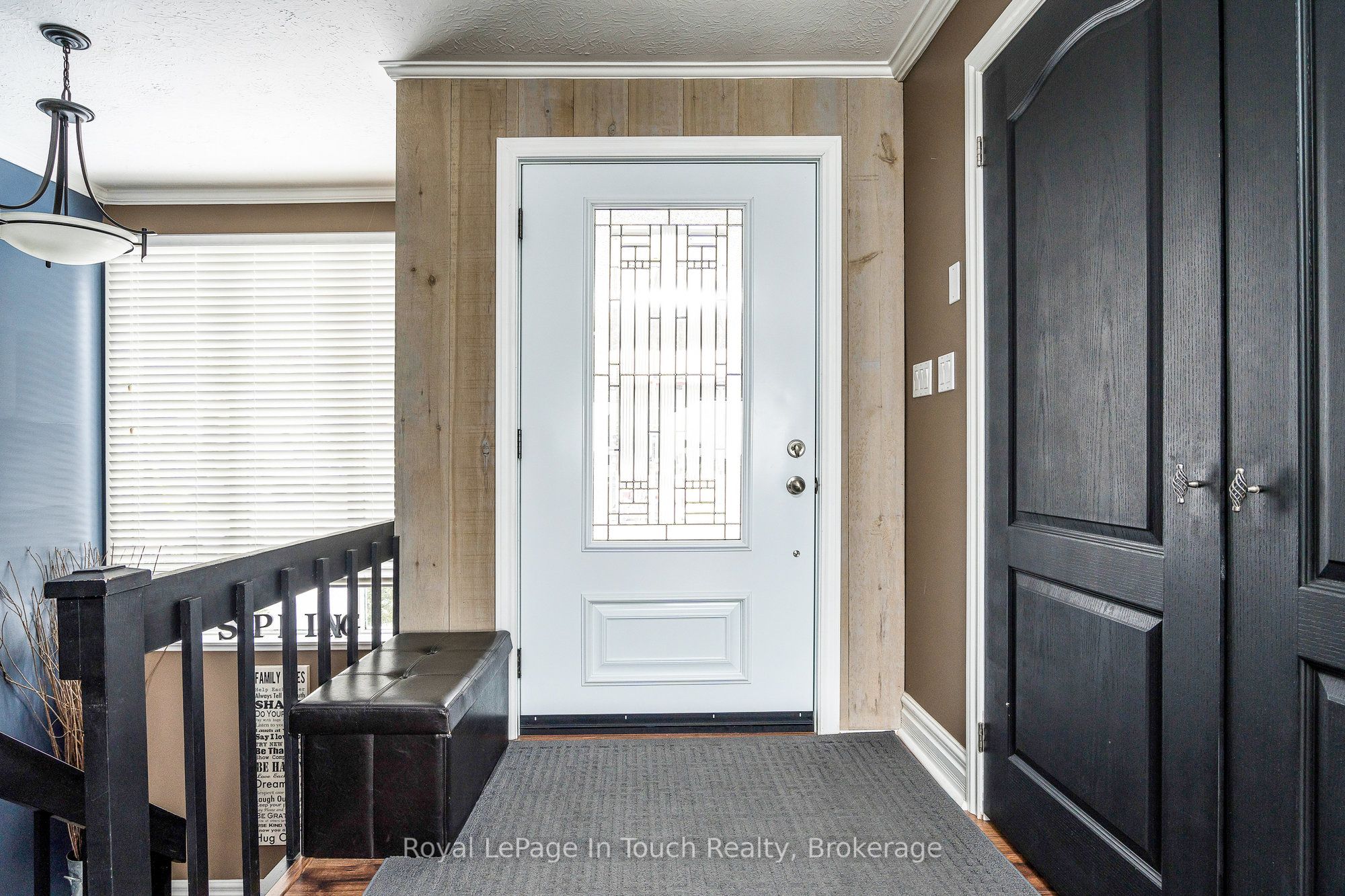 8 Tiny Beaches Road S Property Photo 7
