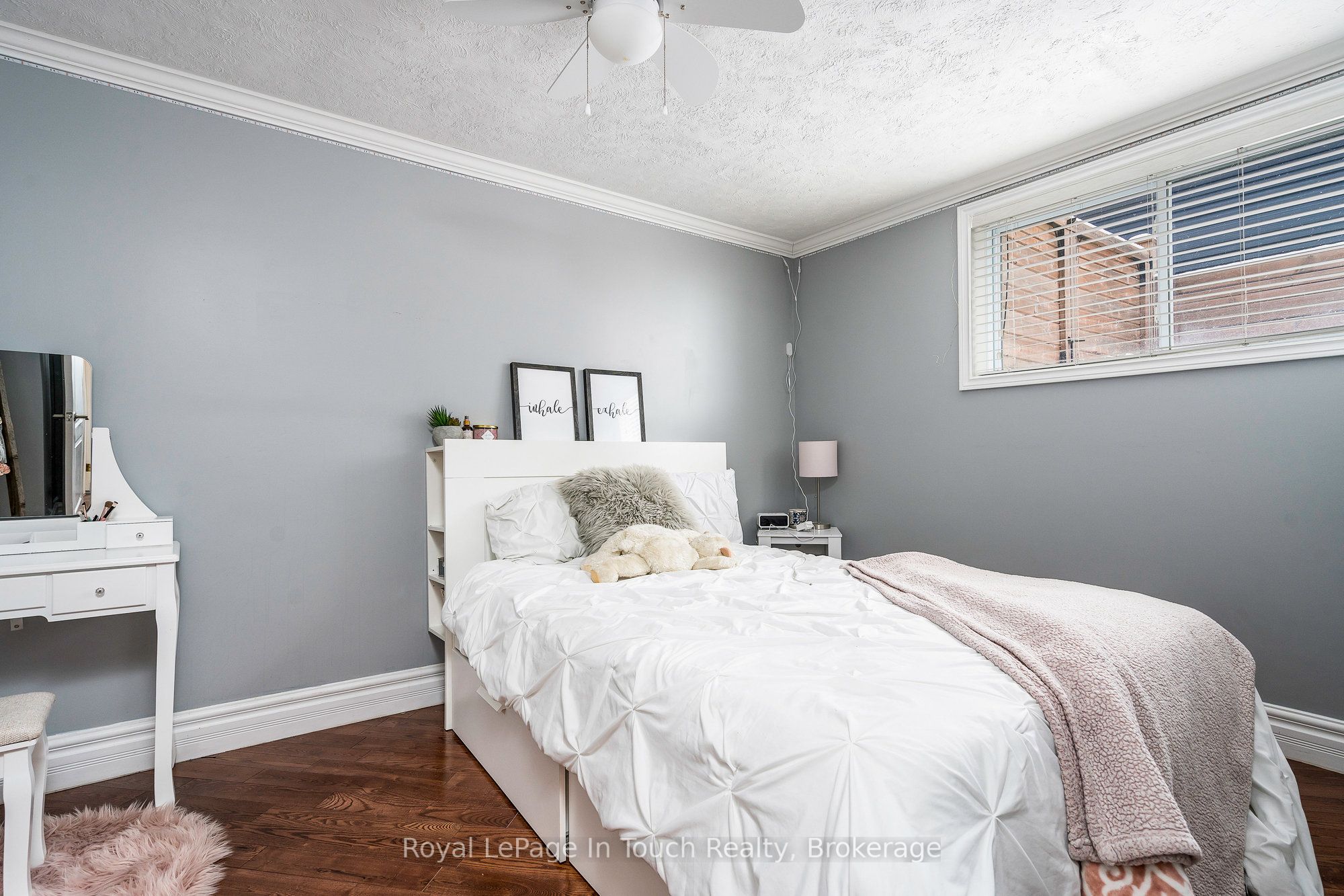 8 Tiny Beaches Road S Property Photo 21