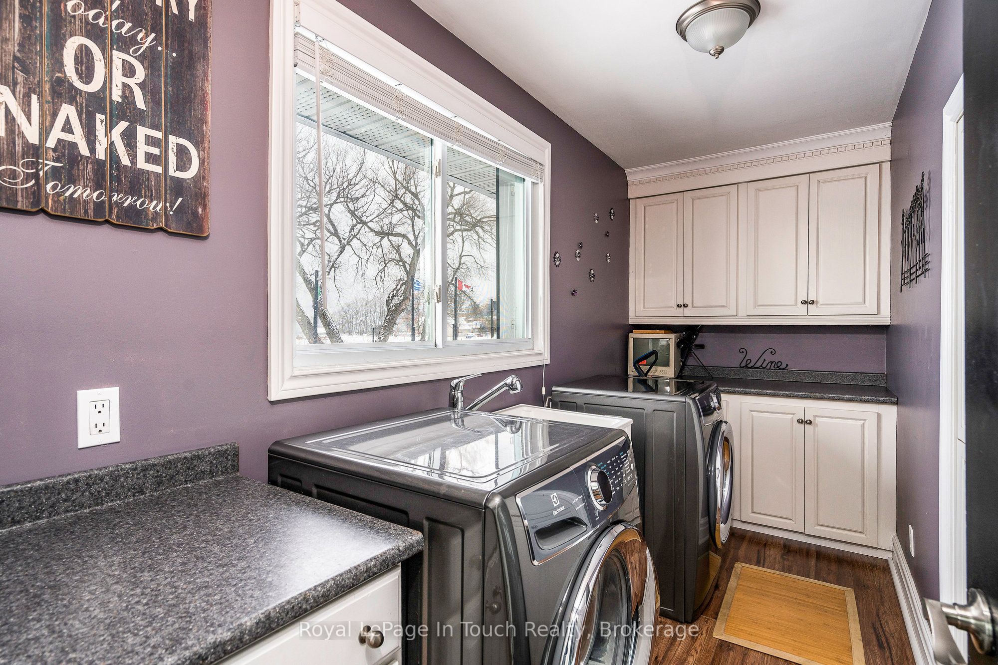 8 Tiny Beaches Road S Property Photo 26