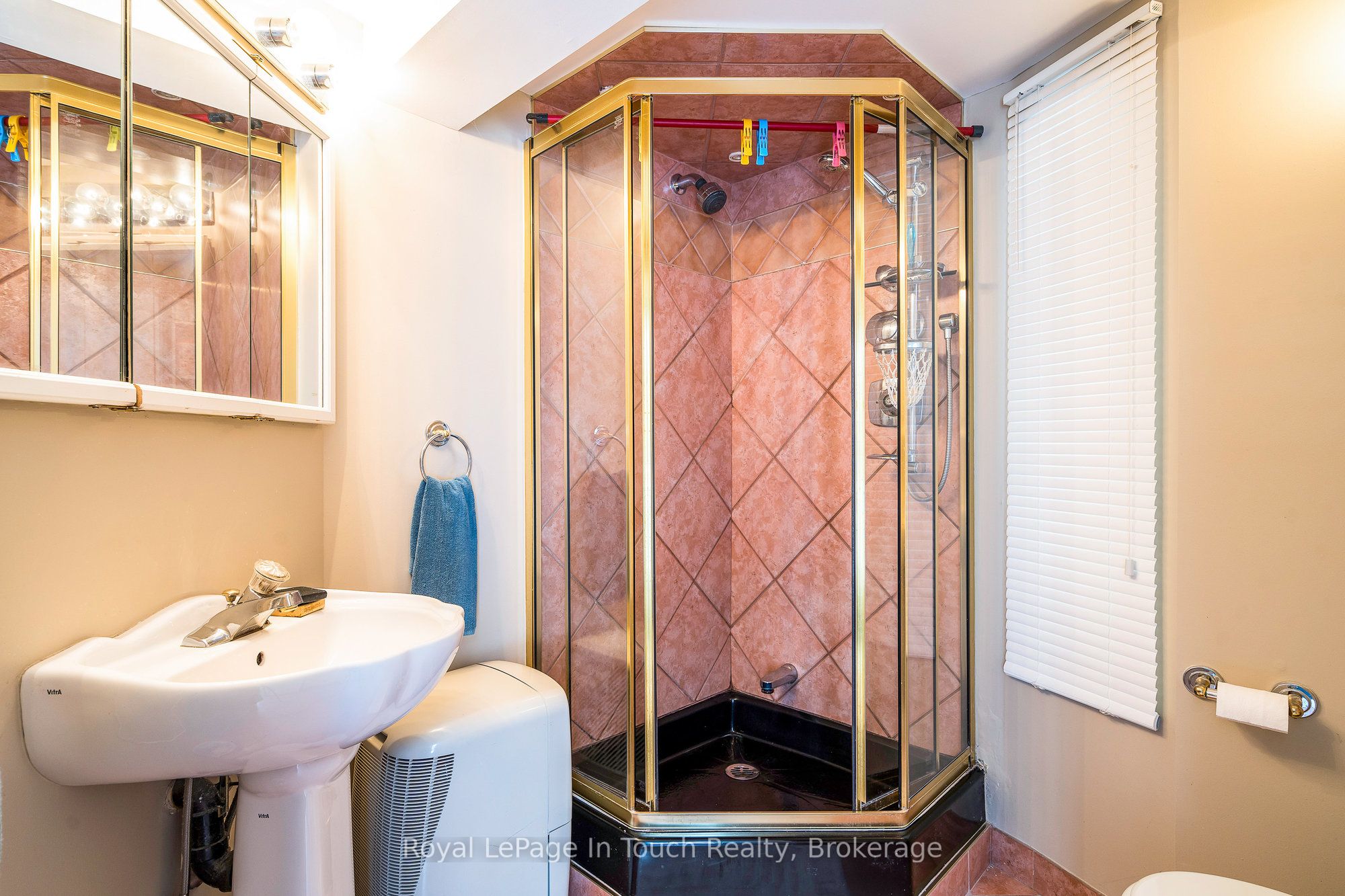 8 Tiny Beaches Road S Property Photo 38