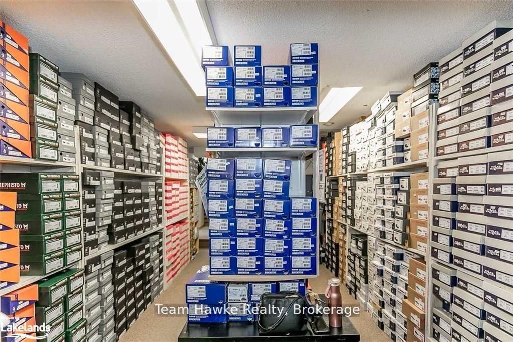 261 King Street Property Photo 19
