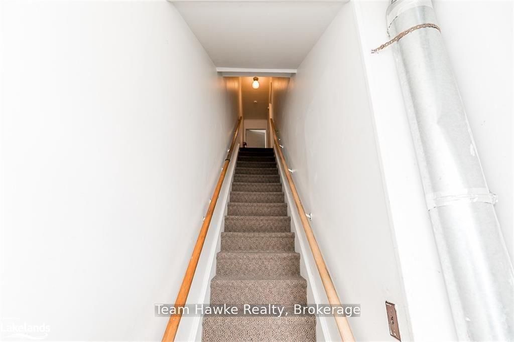 261 King Street Property Photo 33
